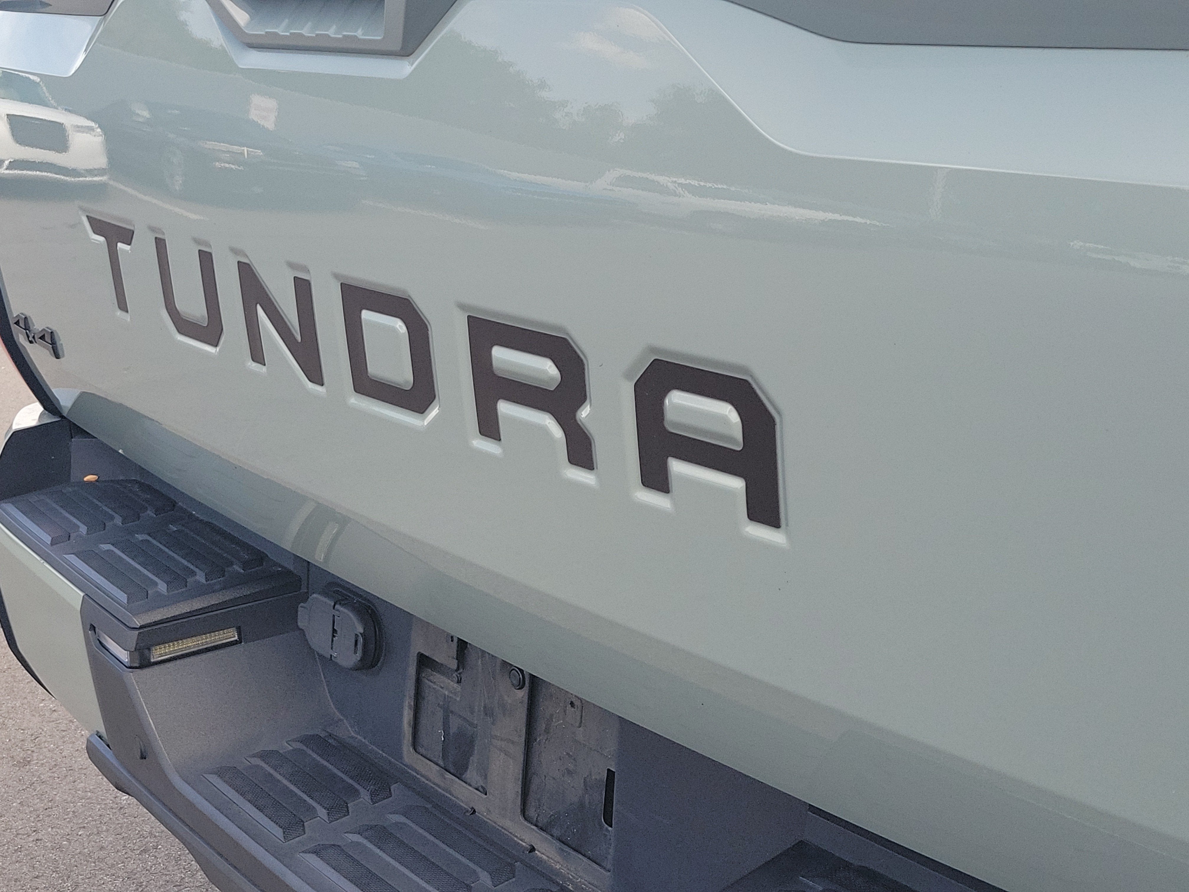 2022 Toyota Tundra 4WD SR5