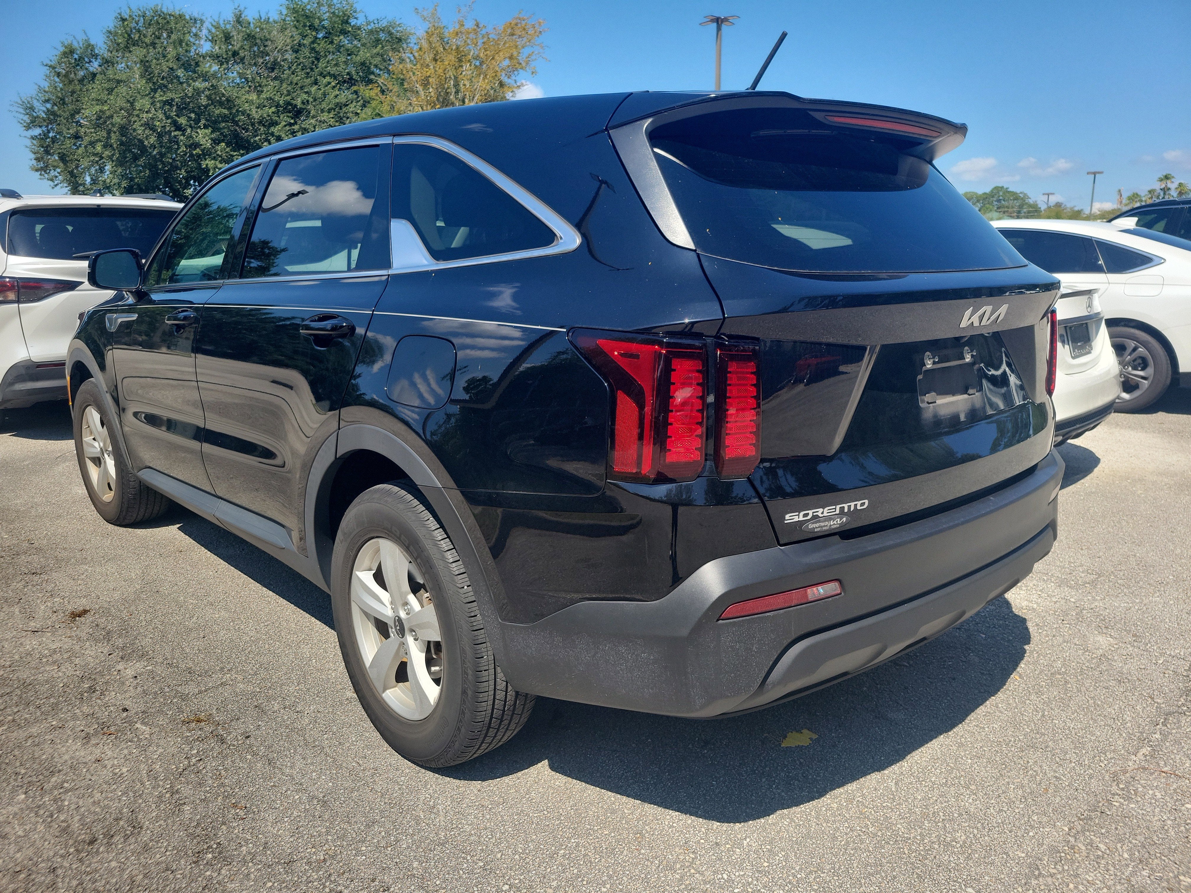 2023 Kia Sorento LX