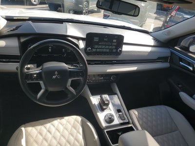 2023 Mitsubishi Outlander SEL