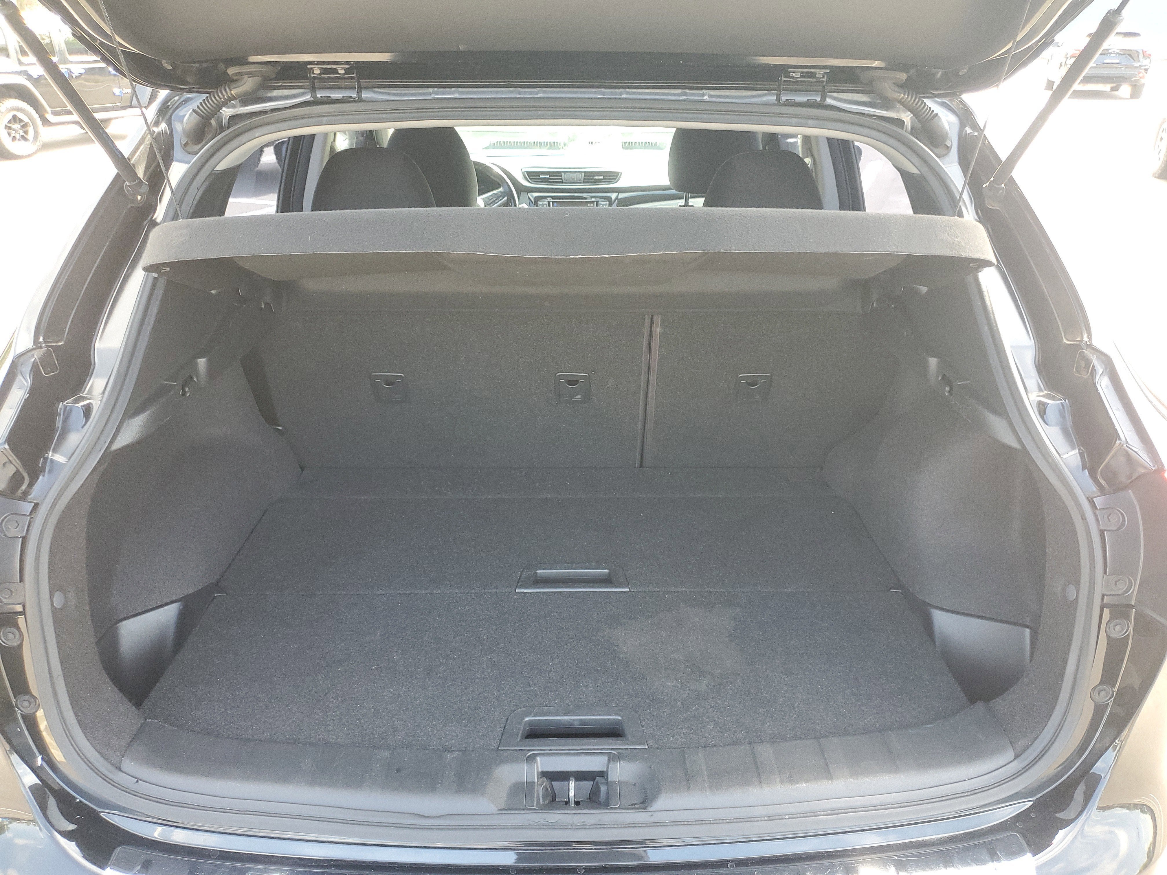 2017 Nissan Rogue Sport SV