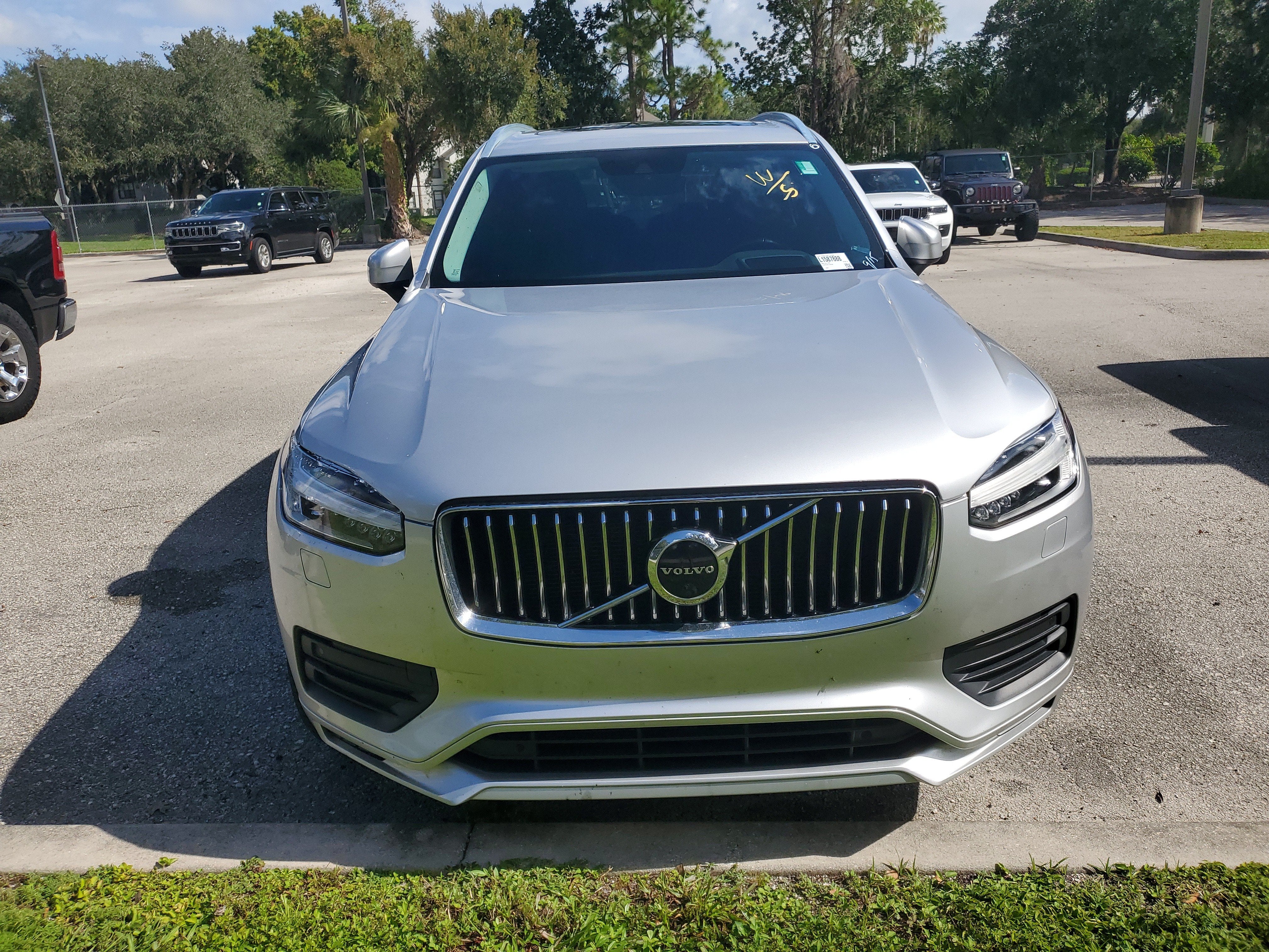 2020 Volvo XC90 Momentum