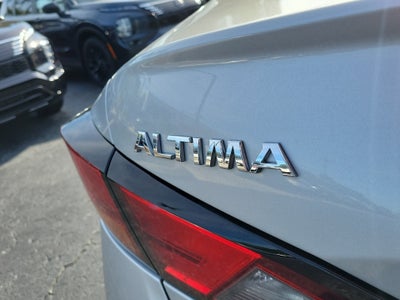 2022 Nissan Altima 2.5 SR