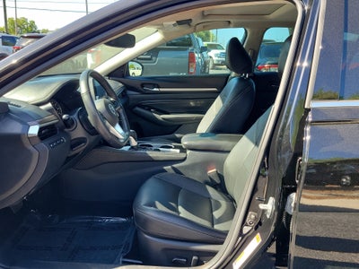 2022 Nissan Altima 2.5 Platinum