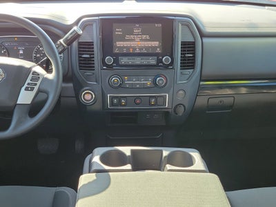 2022 Nissan Titan SV