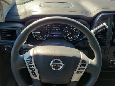 2022 Nissan Titan SV