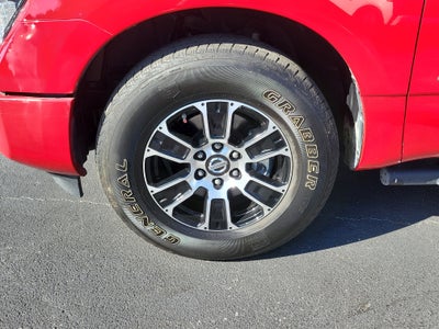 2022 Nissan Titan SV