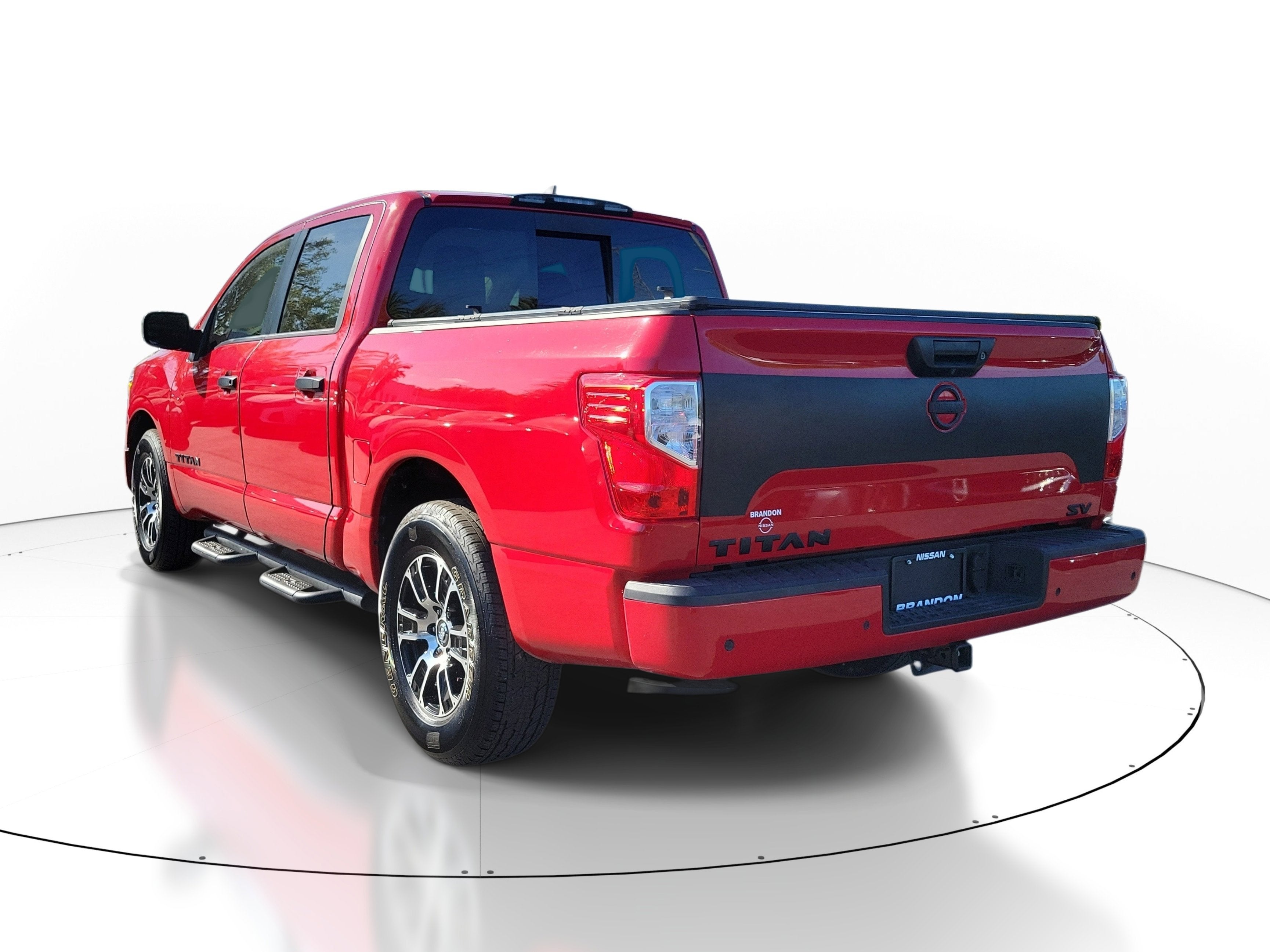 2022 Nissan Titan SV