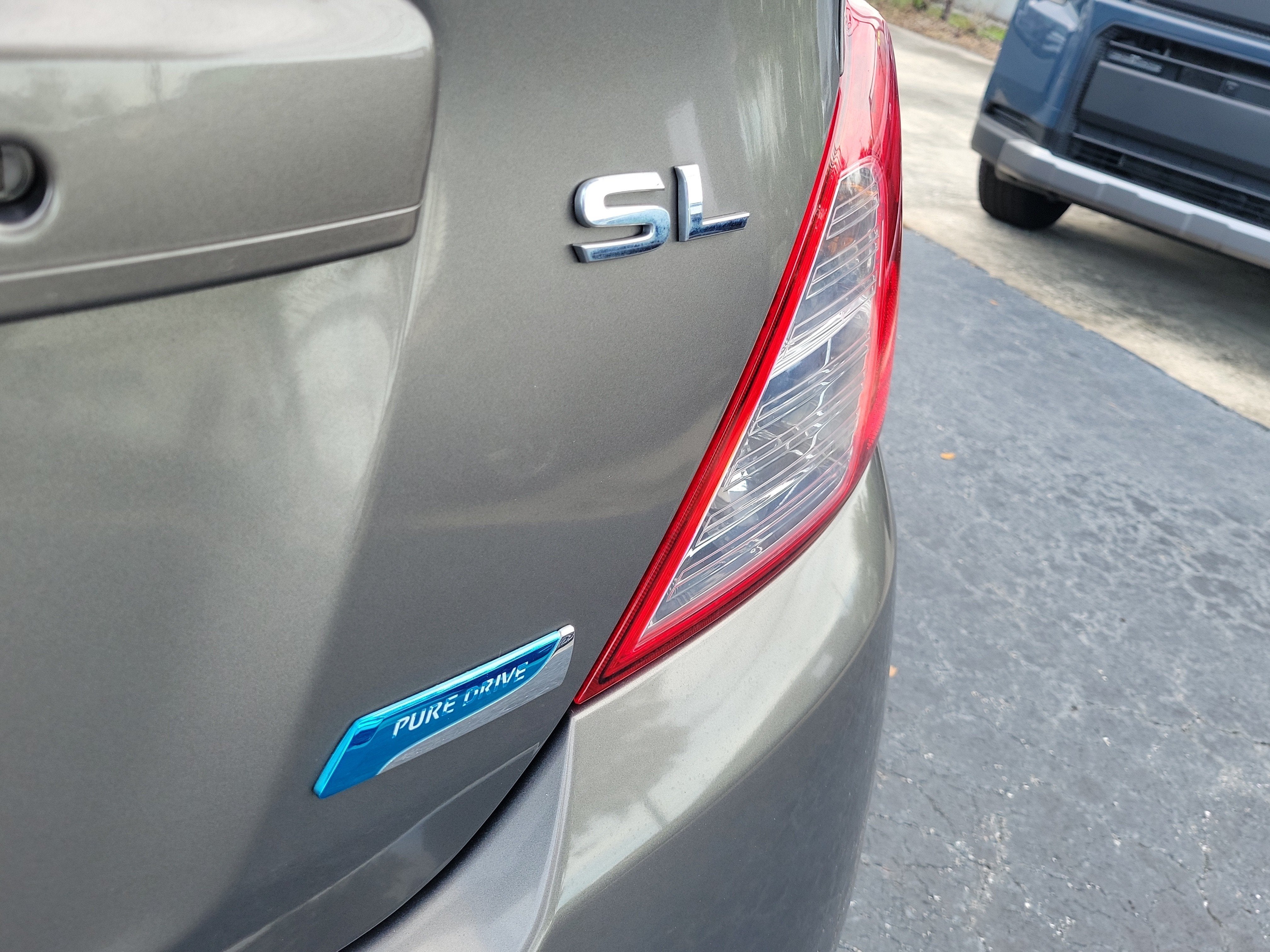 2016 Nissan Versa SL