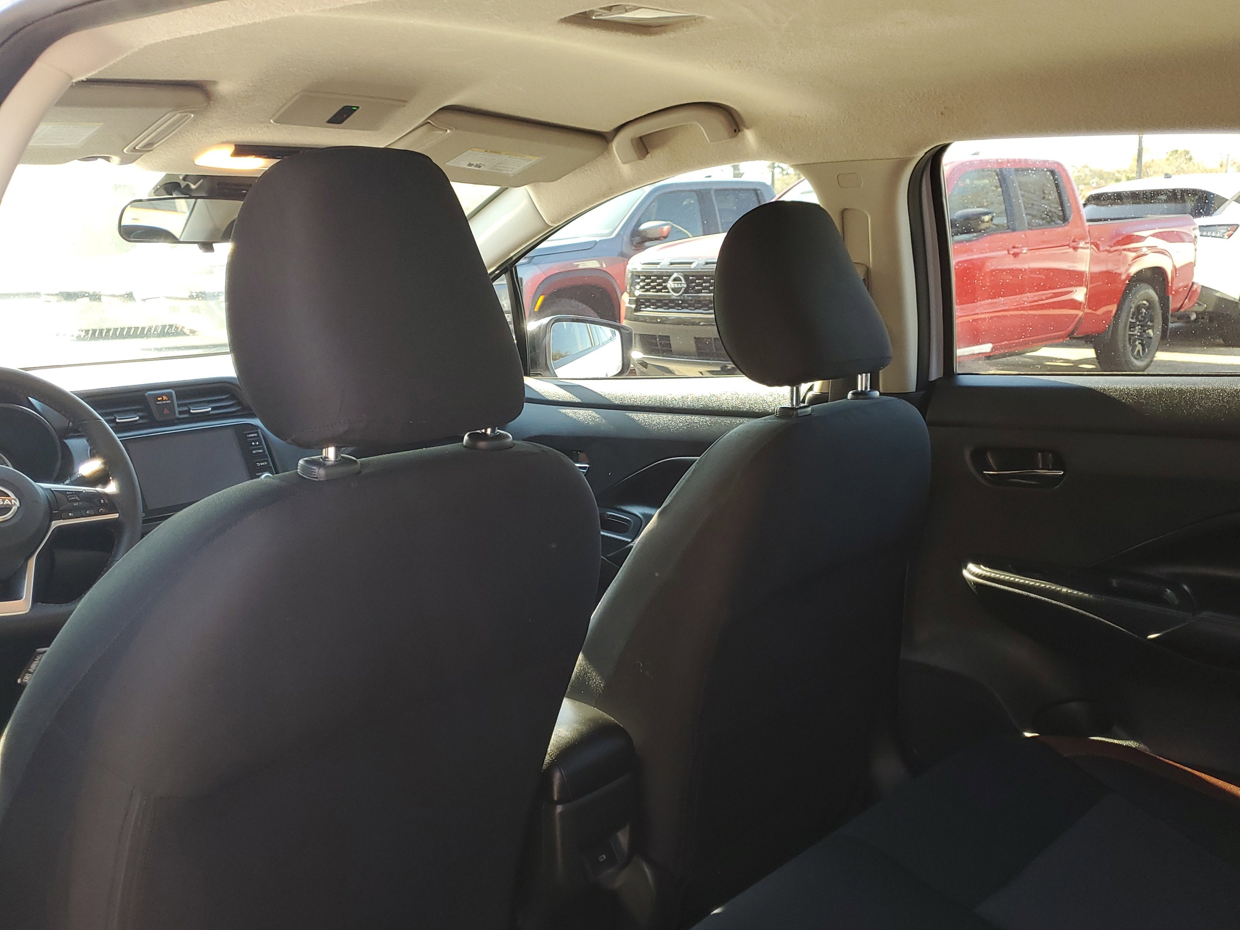 2023 Nissan Versa SR