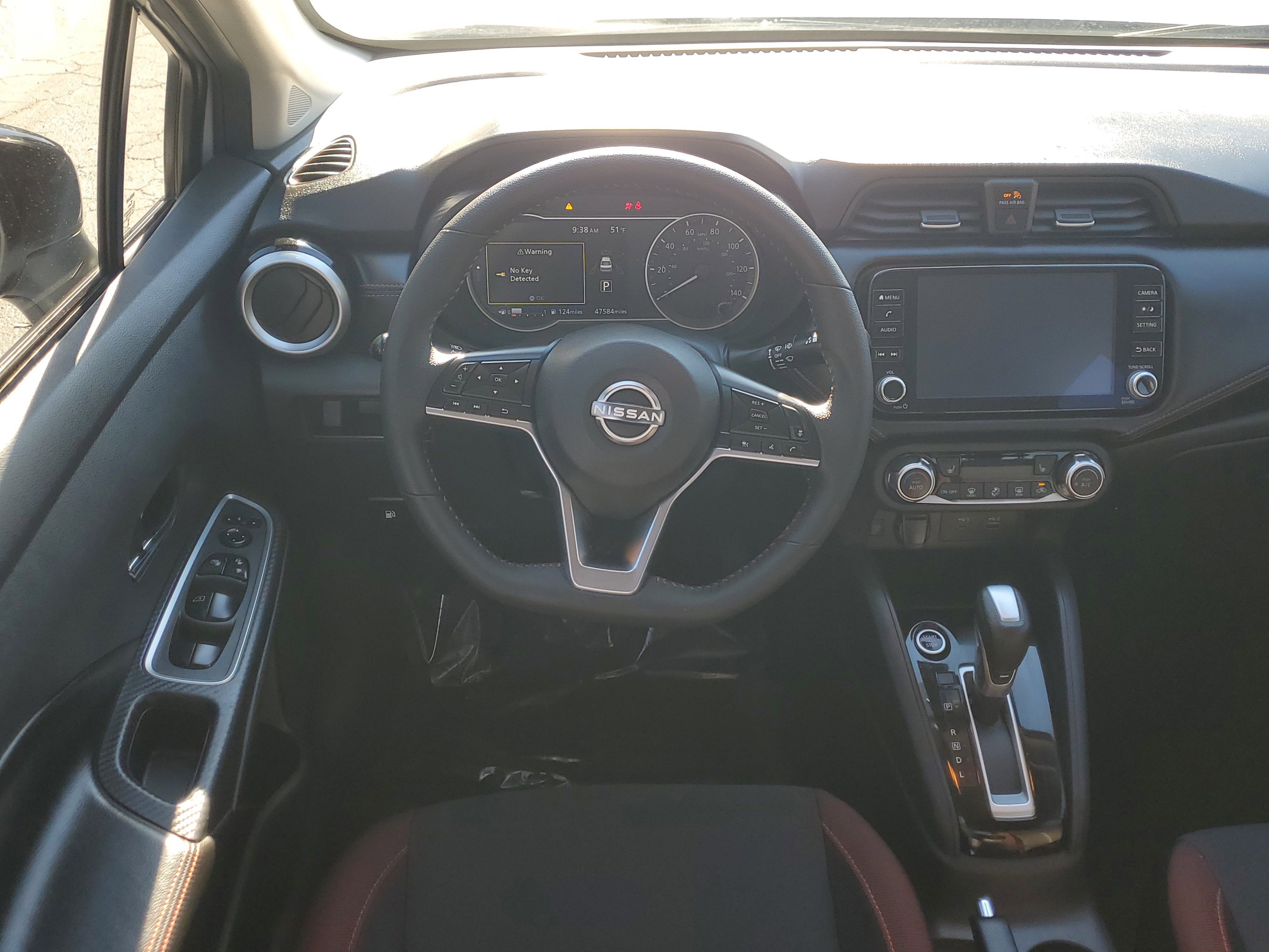 2023 Nissan Versa SR
