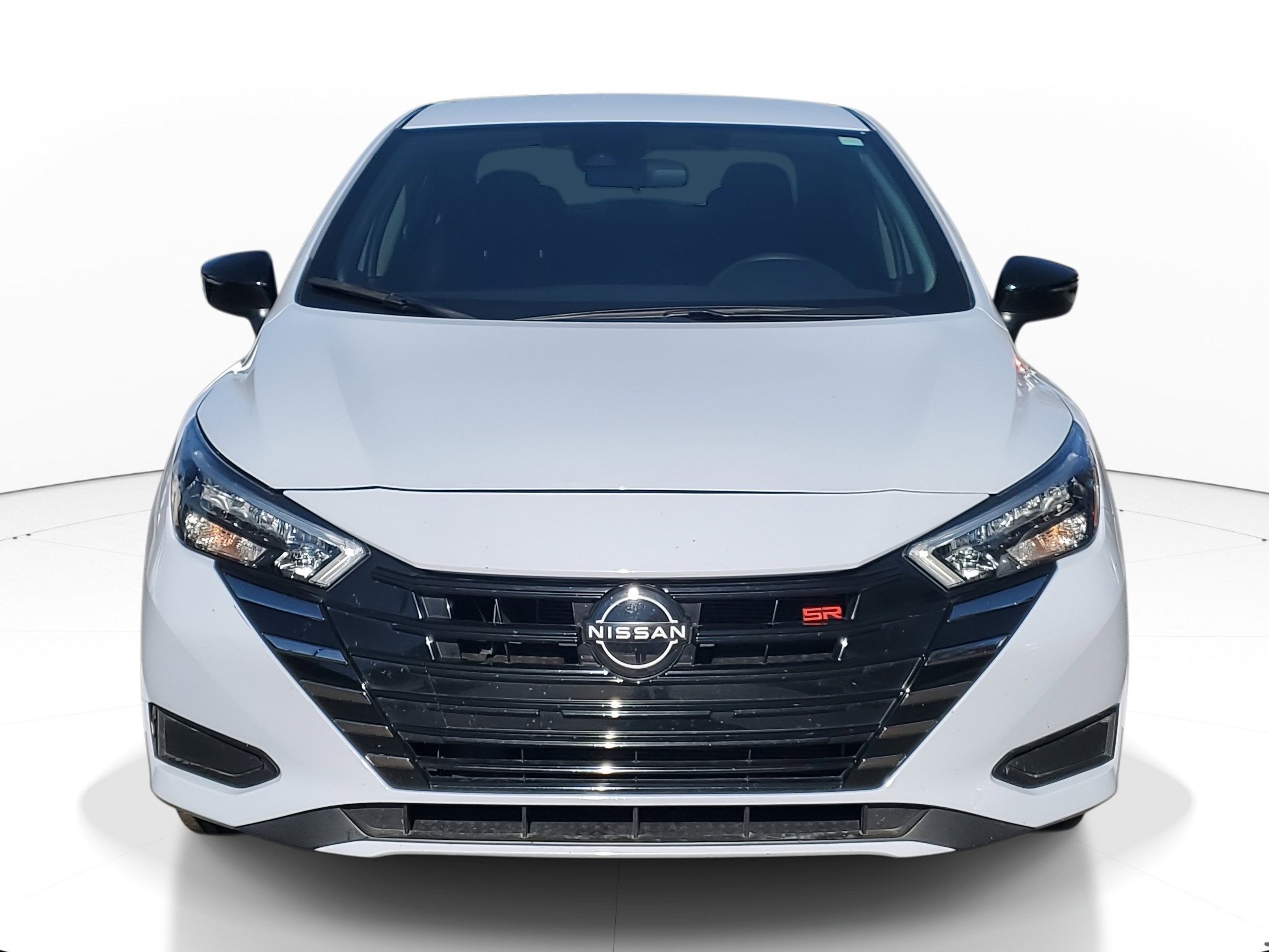 2023 Nissan Versa SR