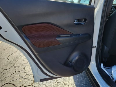 2024 Nissan Kicks SR