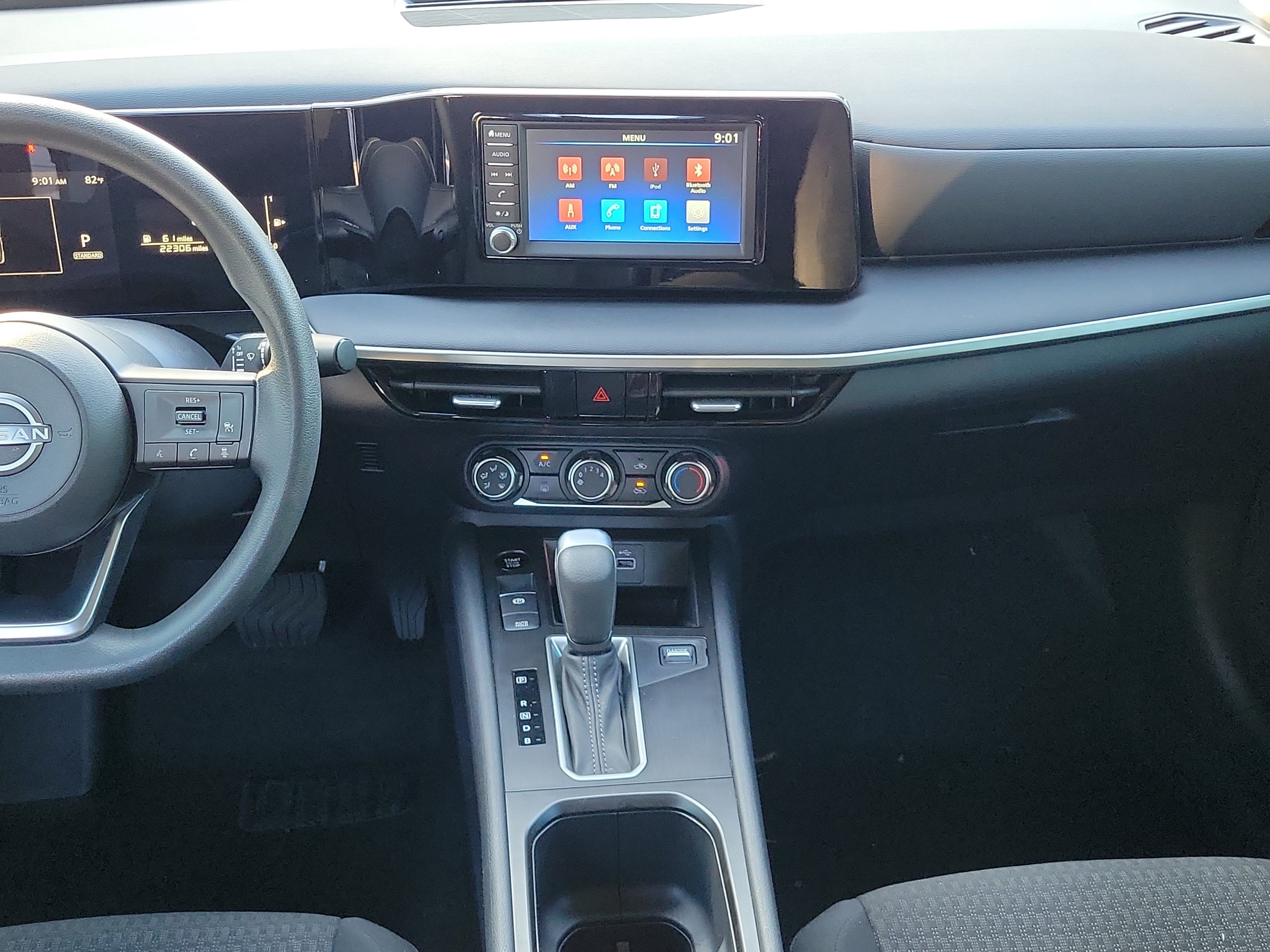 2025 Nissan Kicks S
