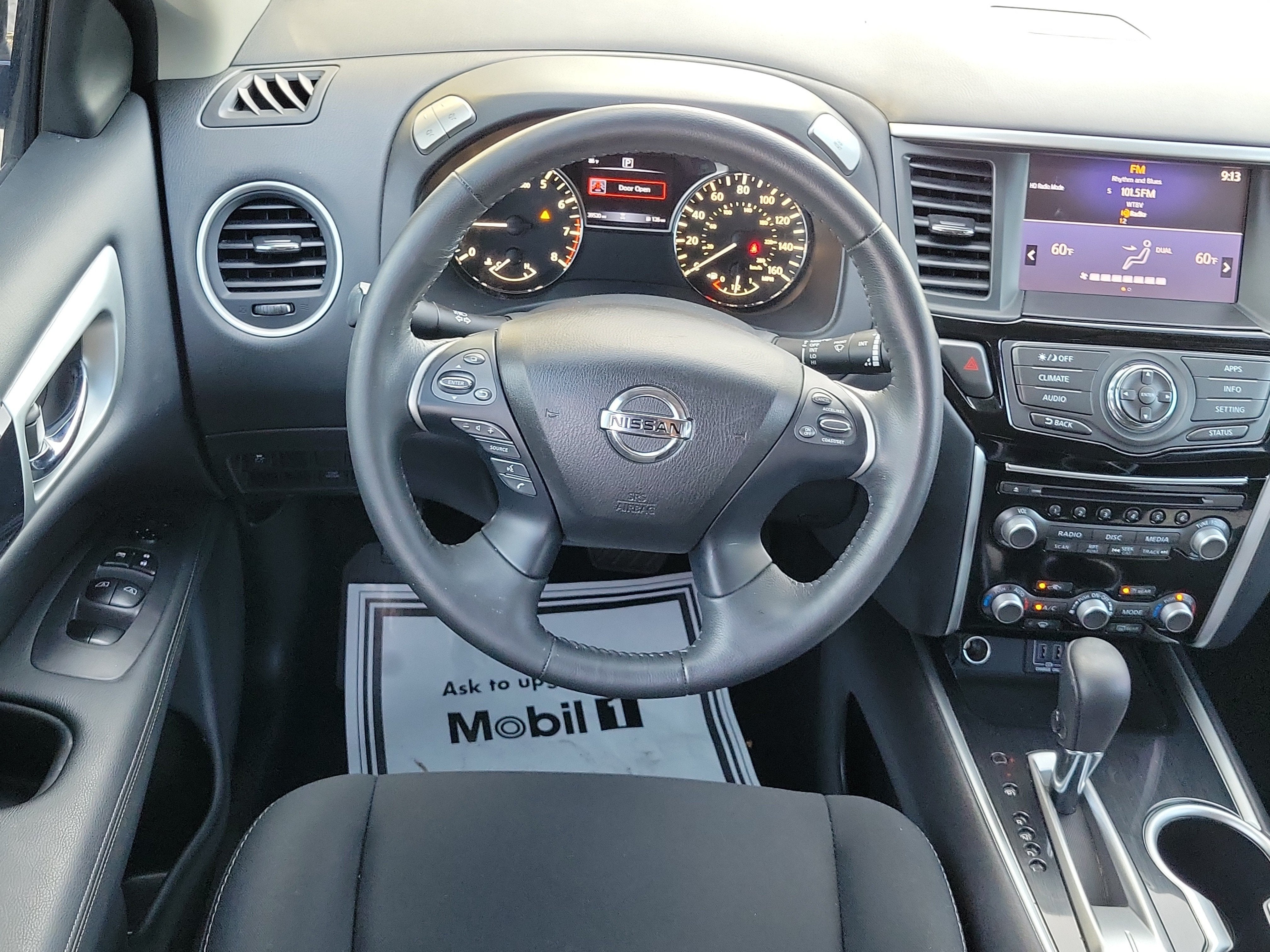 2018 Nissan Pathfinder SV