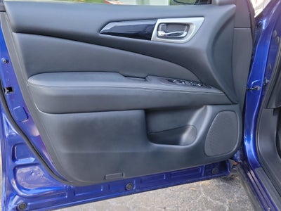 2018 Nissan Pathfinder SV