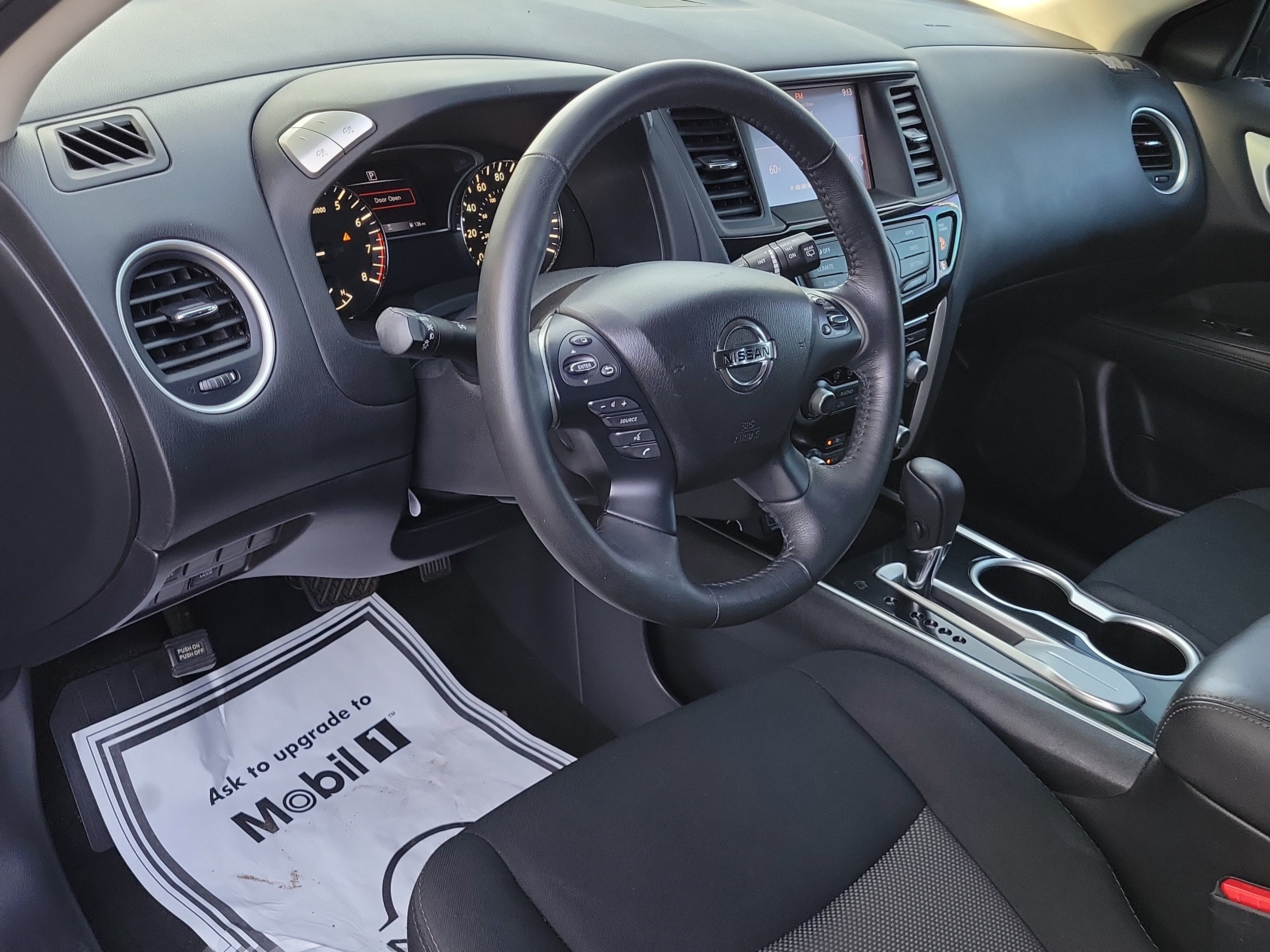 2018 Nissan Pathfinder SV