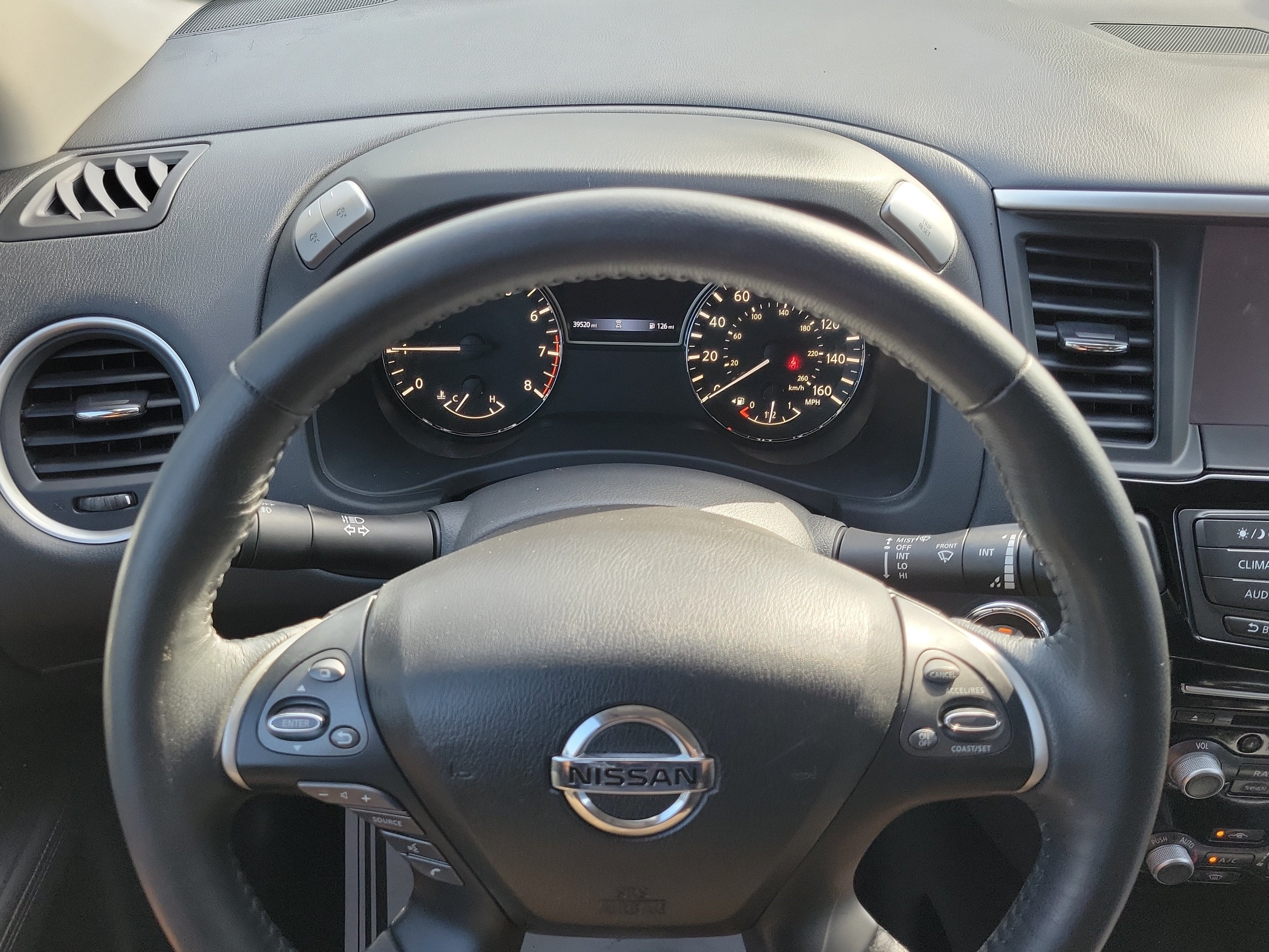 2018 Nissan Pathfinder SV