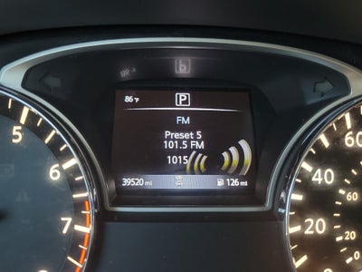 2018 Nissan Pathfinder SV