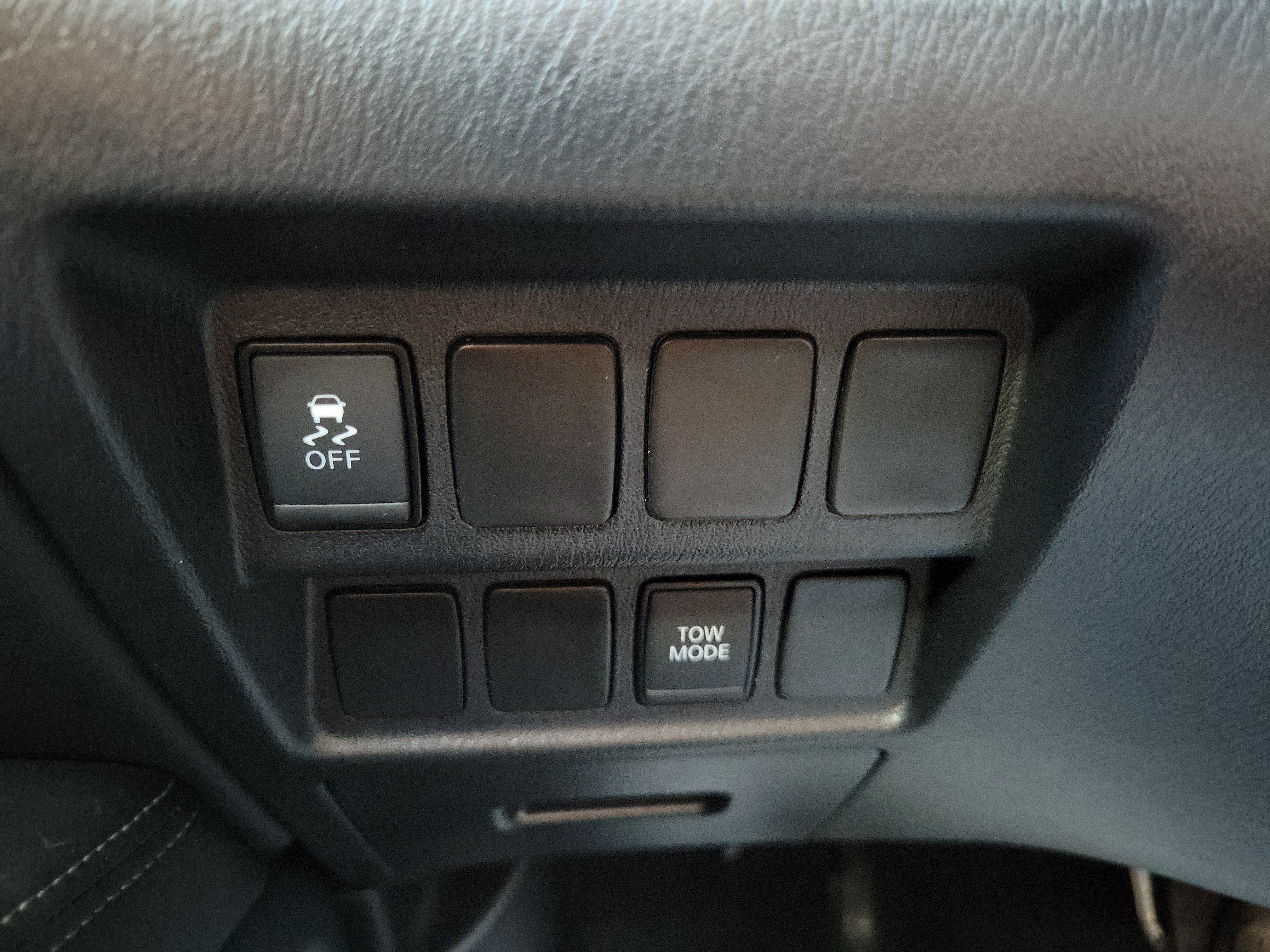 2018 Nissan Pathfinder SV