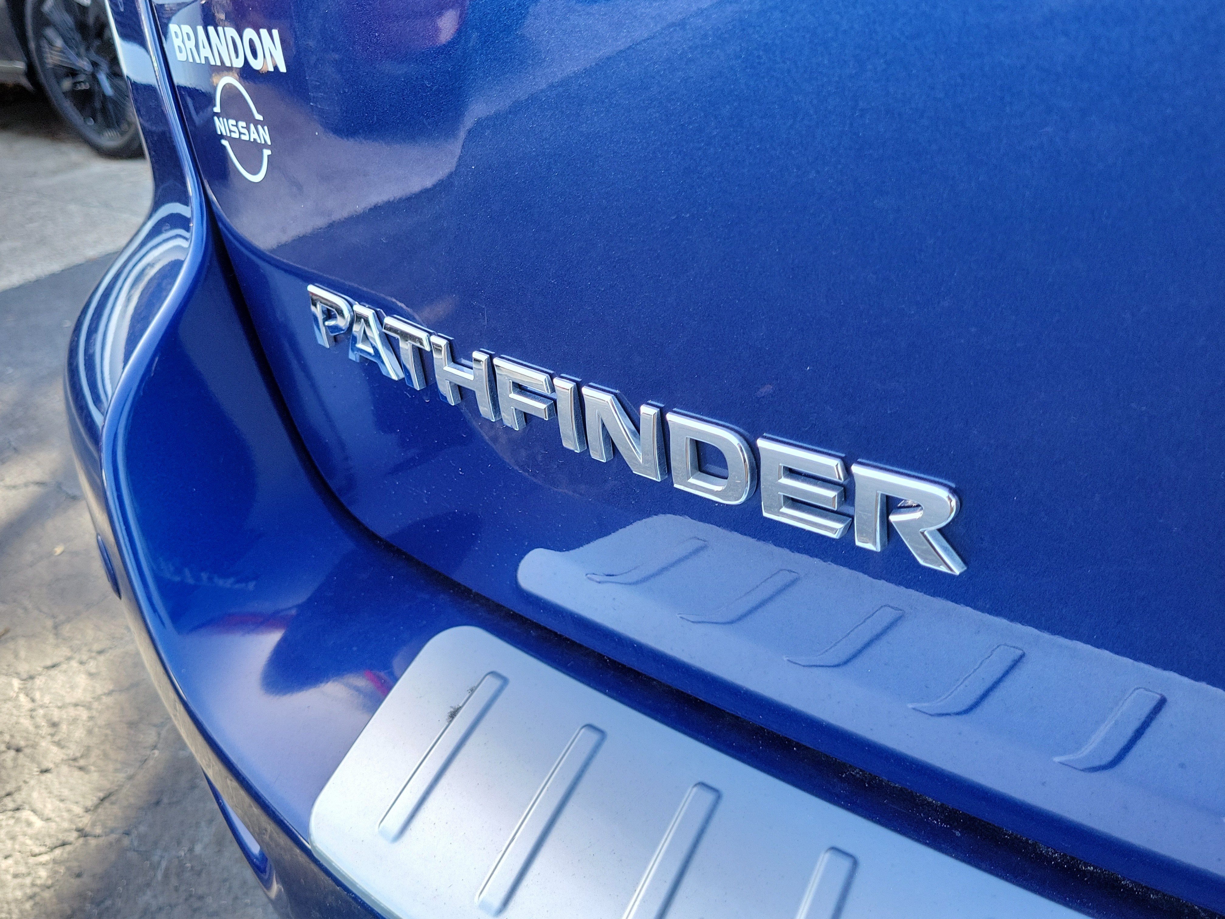 2018 Nissan Pathfinder SV