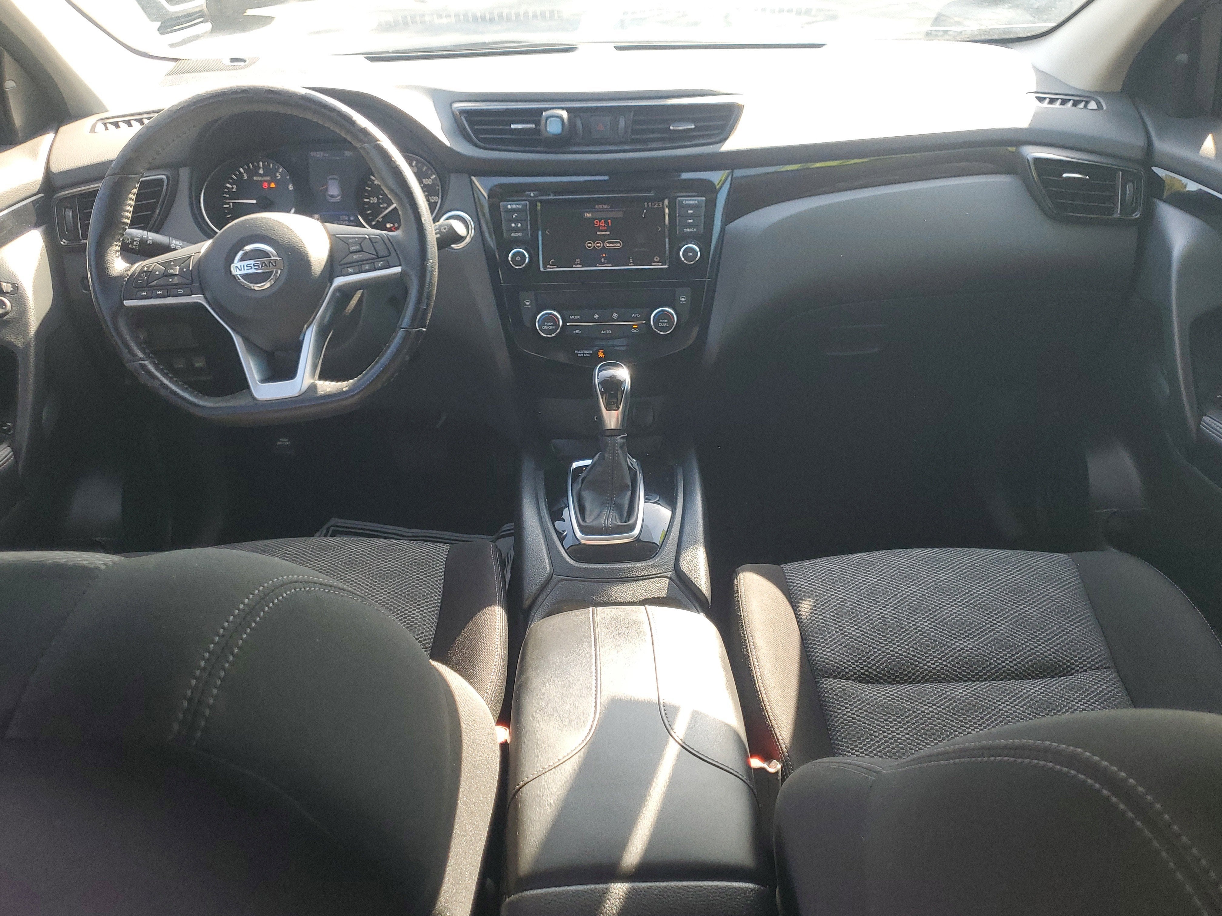 2021 Nissan Rogue Sport SV