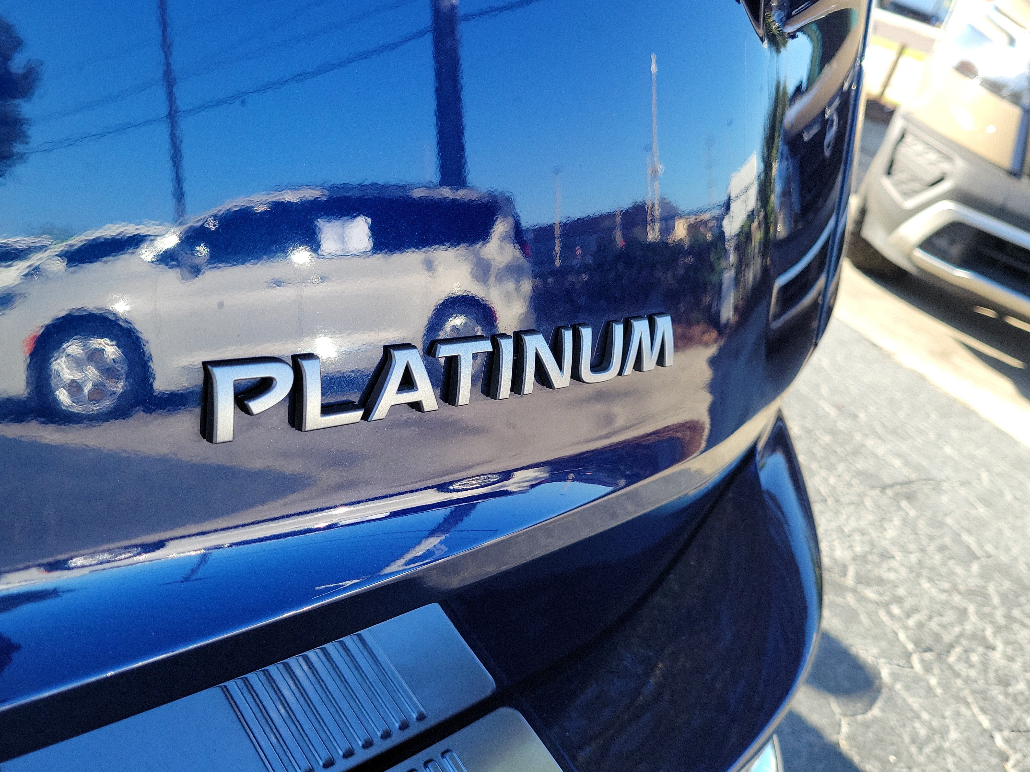 2025 Nissan Rogue Platinum