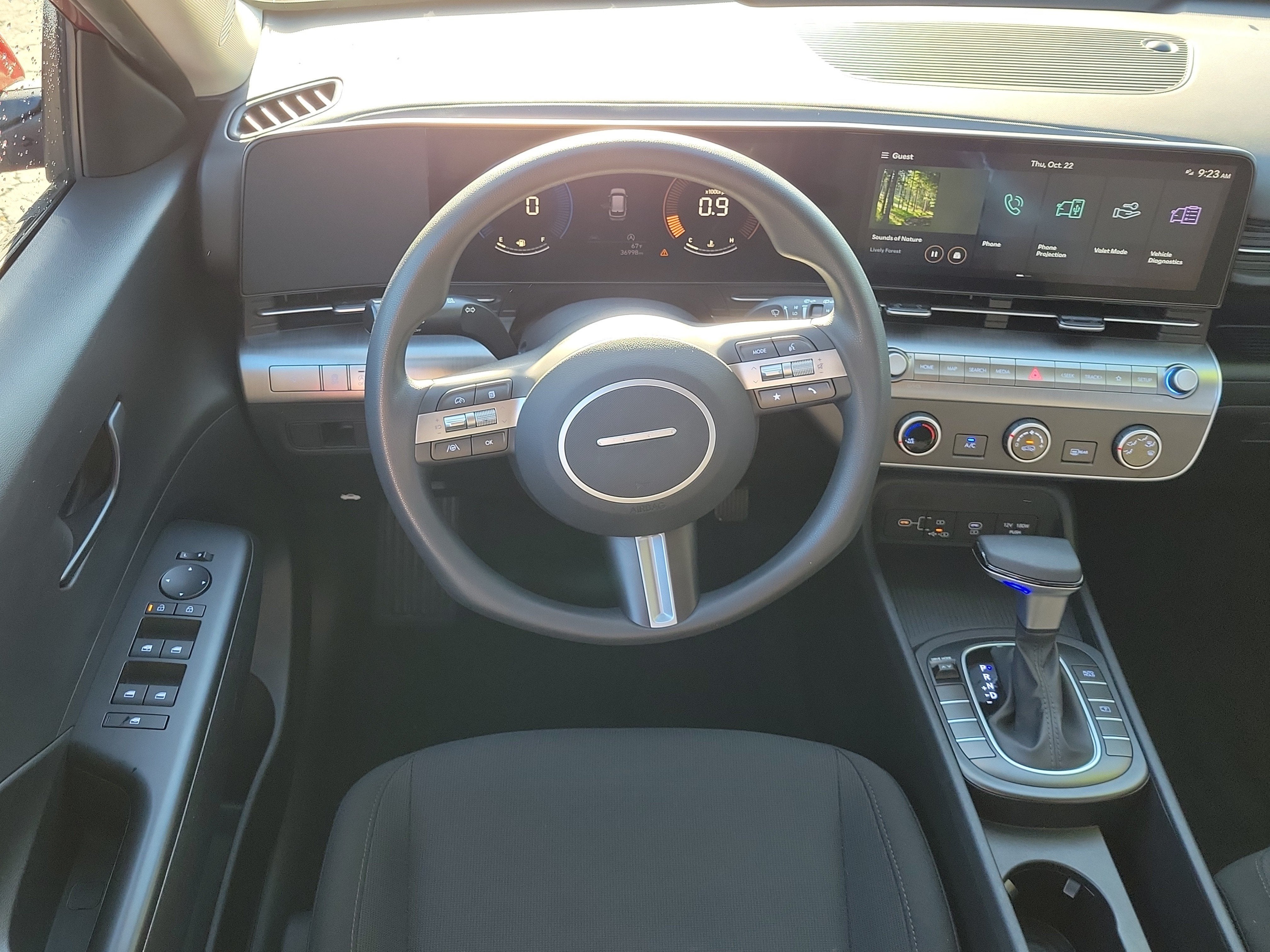 2024 Hyundai Kona SE
