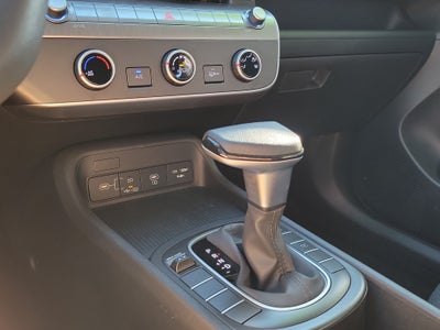 2024 Hyundai Kona SE