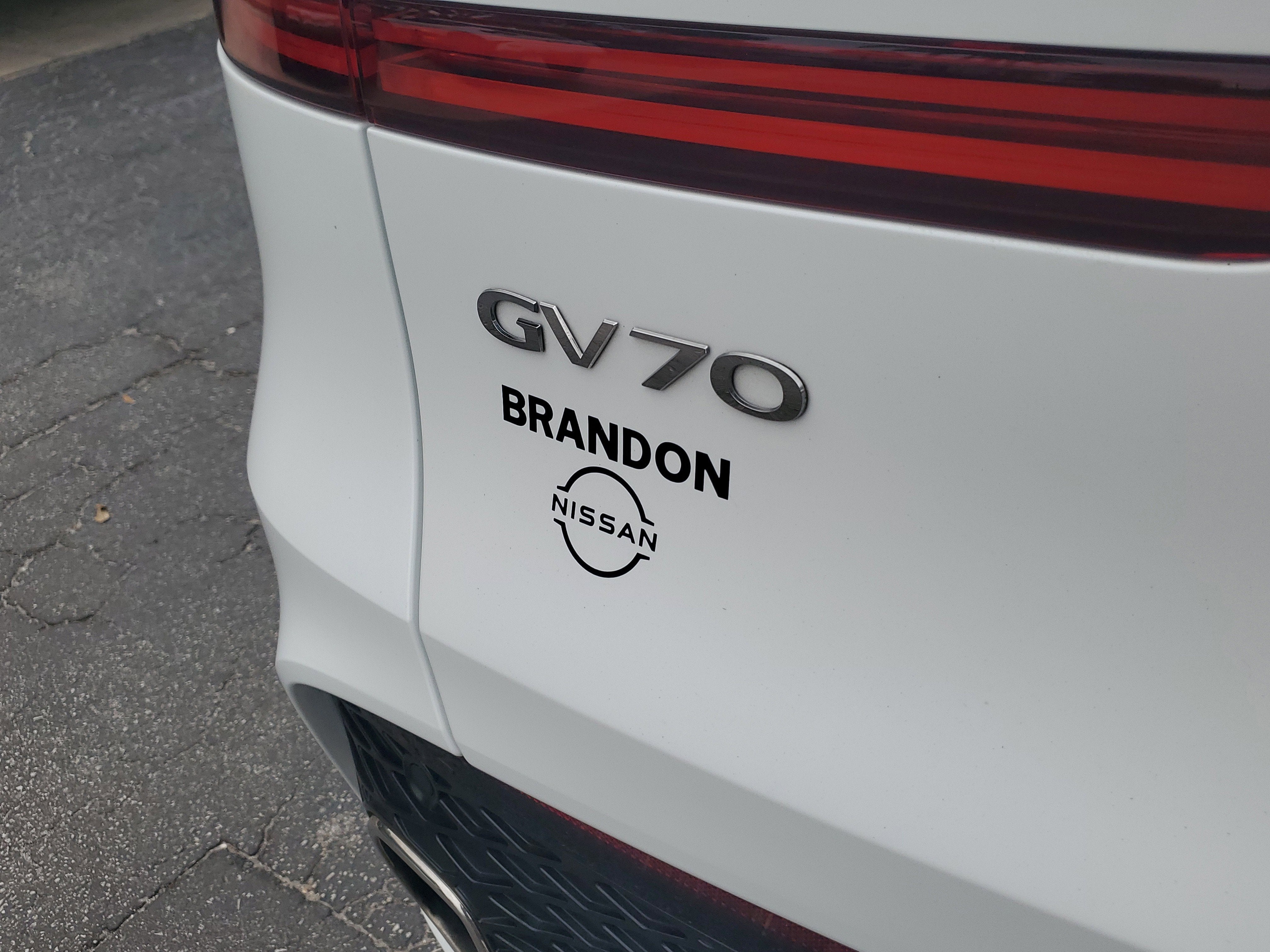 2023 Genesis GV70 2.5T