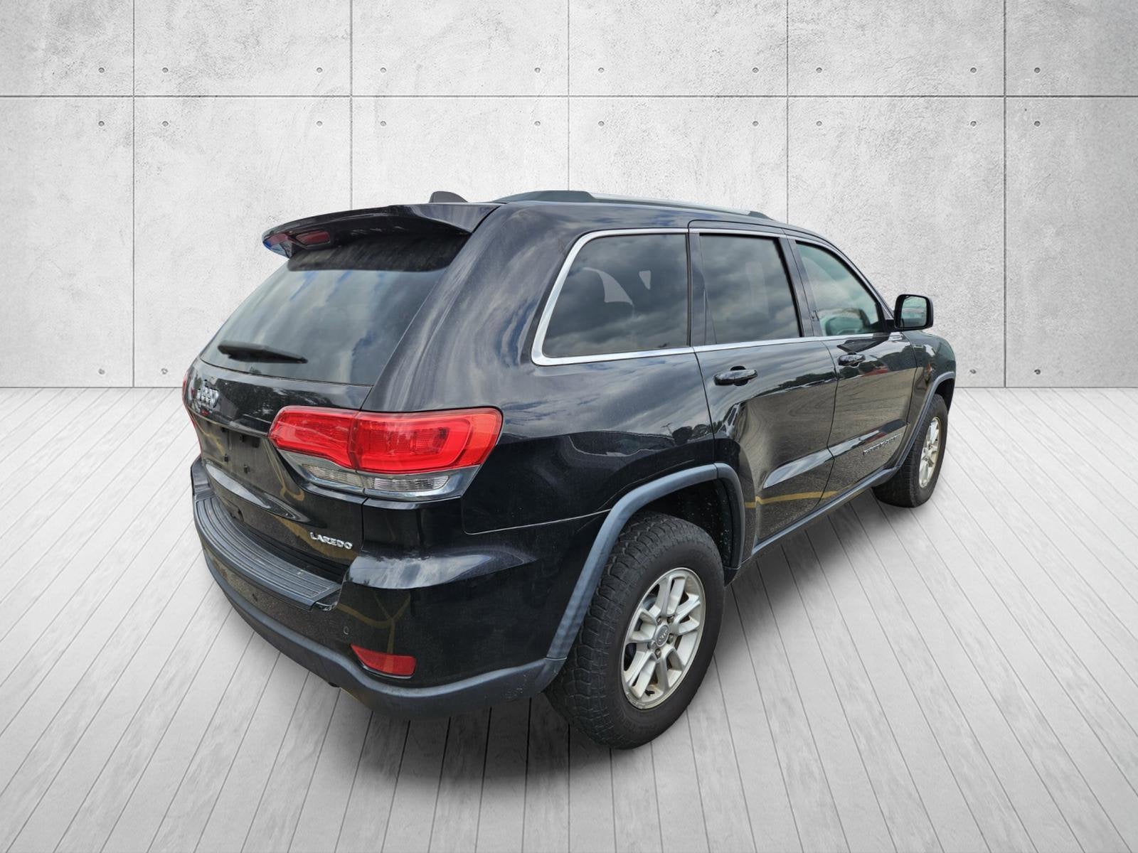 2018 Jeep Grand Cherokee Laredo E
