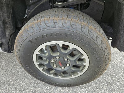 2024 Toyota Tacoma 4WD SR5