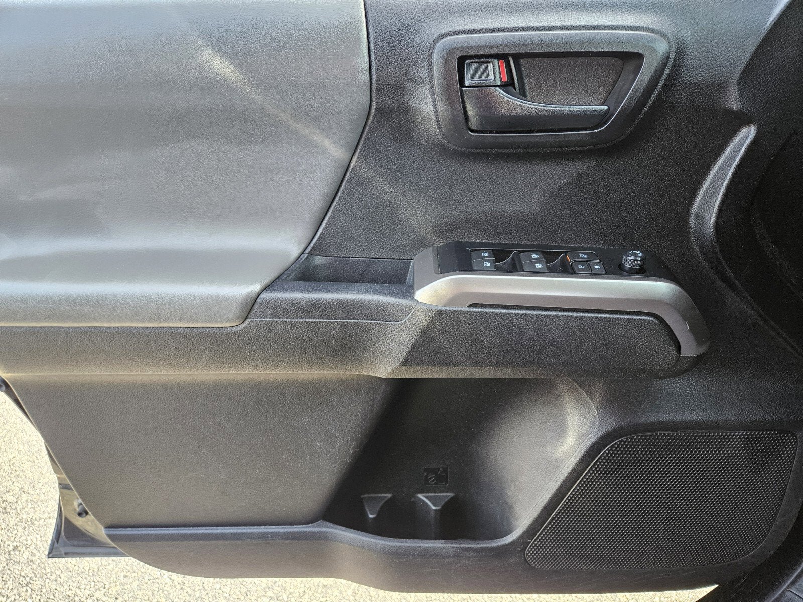 2023 Toyota Tacoma 2WD SR5