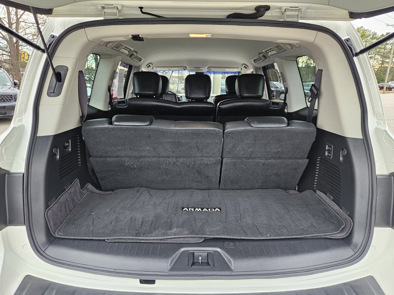 2017 Nissan Armada SL