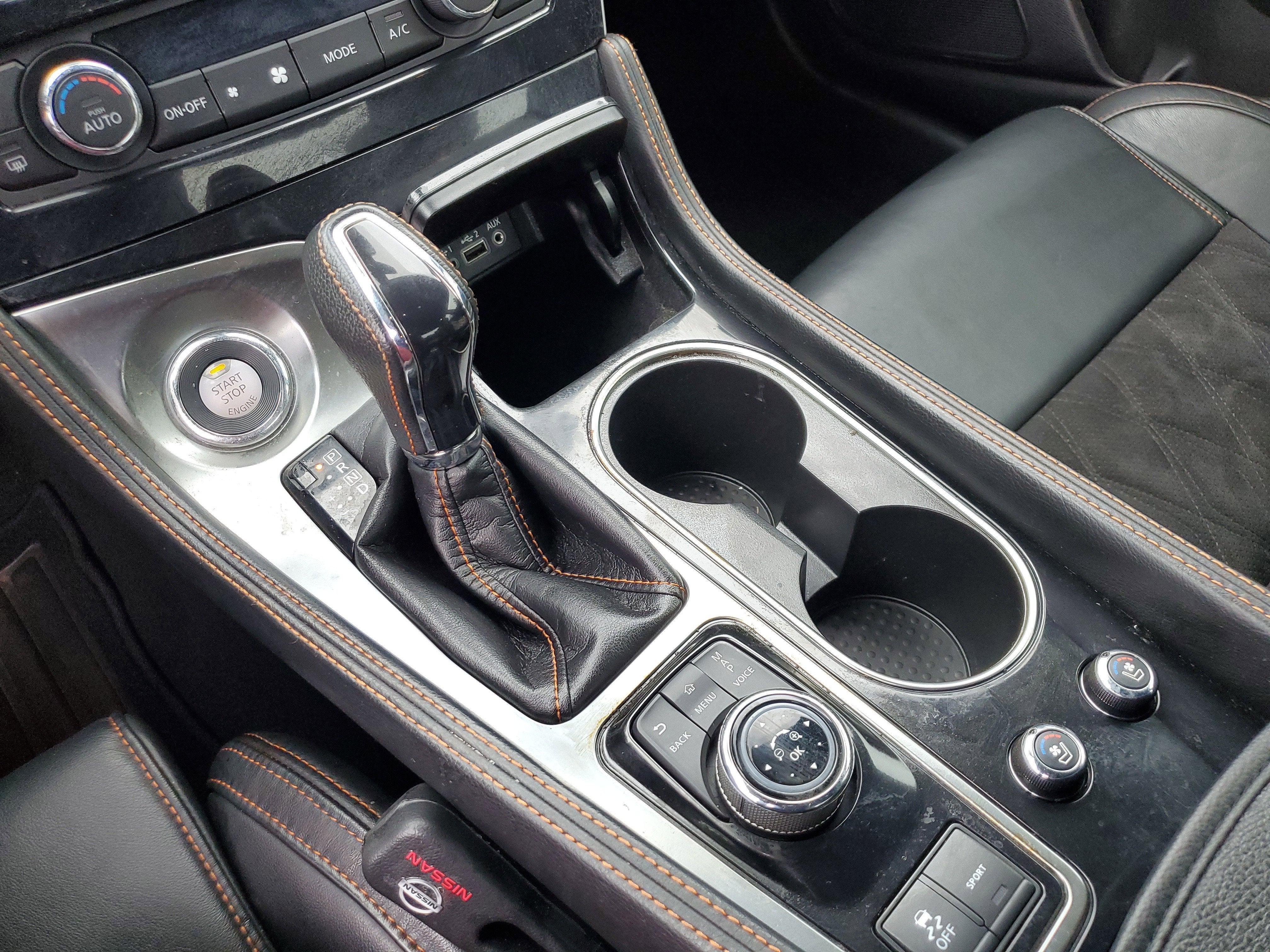 2023 Nissan Maxima SR