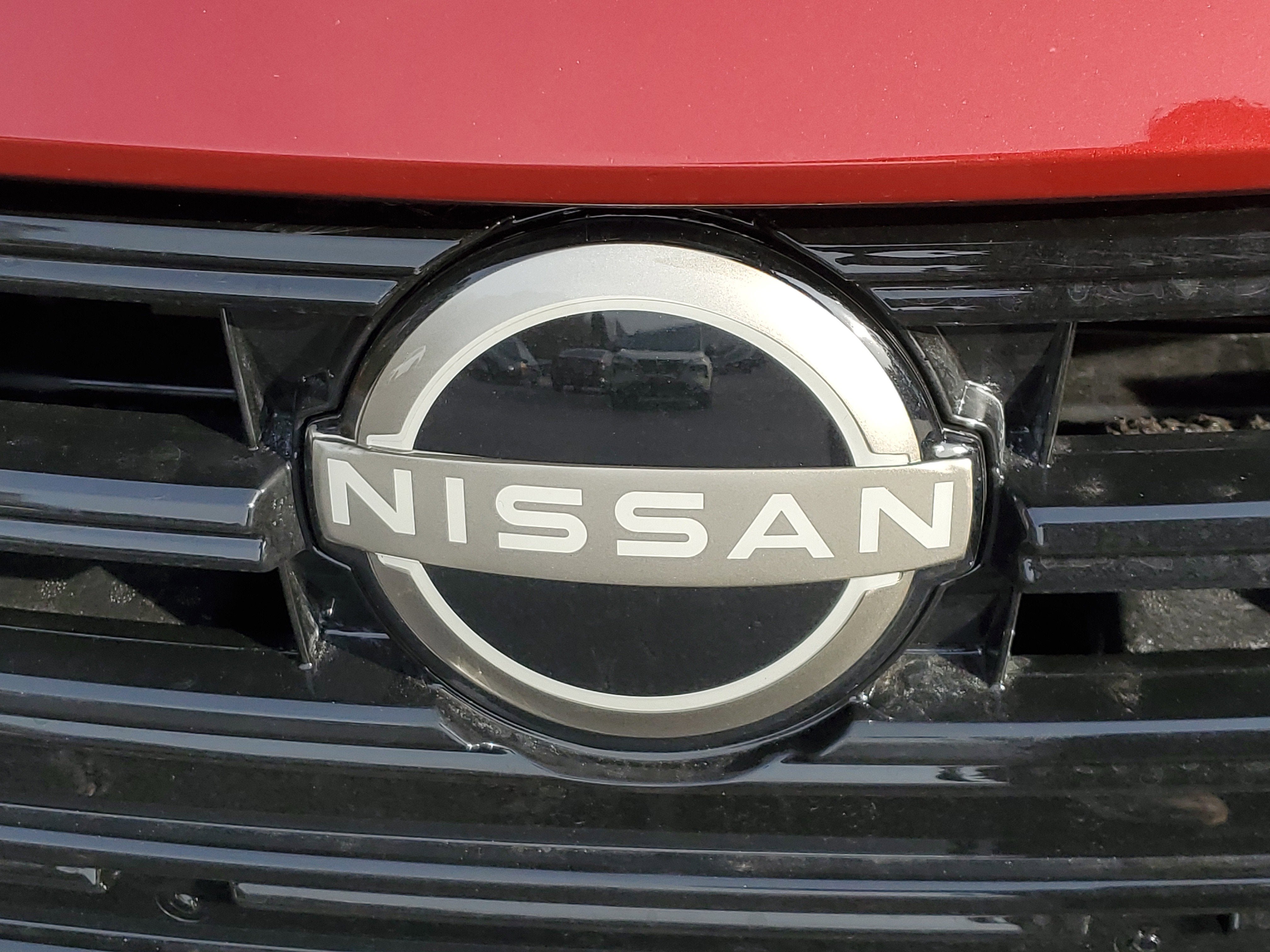 2024 Nissan Versa SR