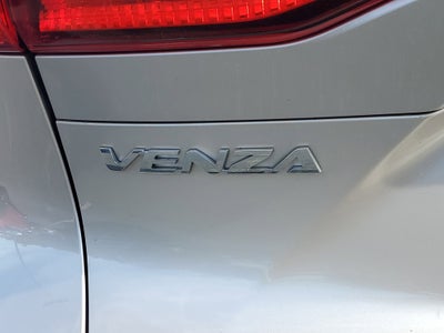 2022 Toyota Venza Base