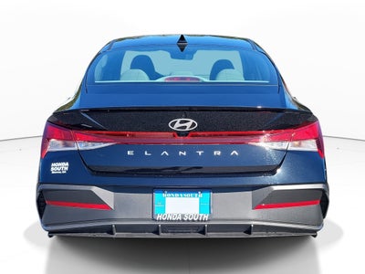 2025 Hyundai Elantra SEL Sport