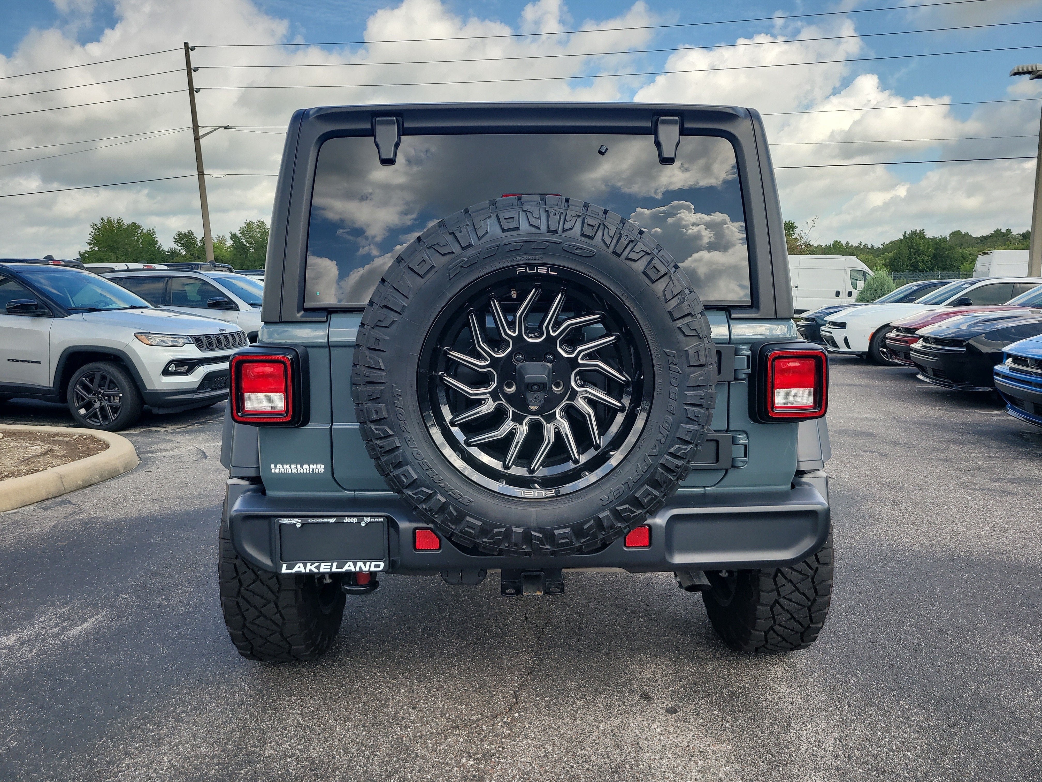 2025 Jeep Wrangler Willys