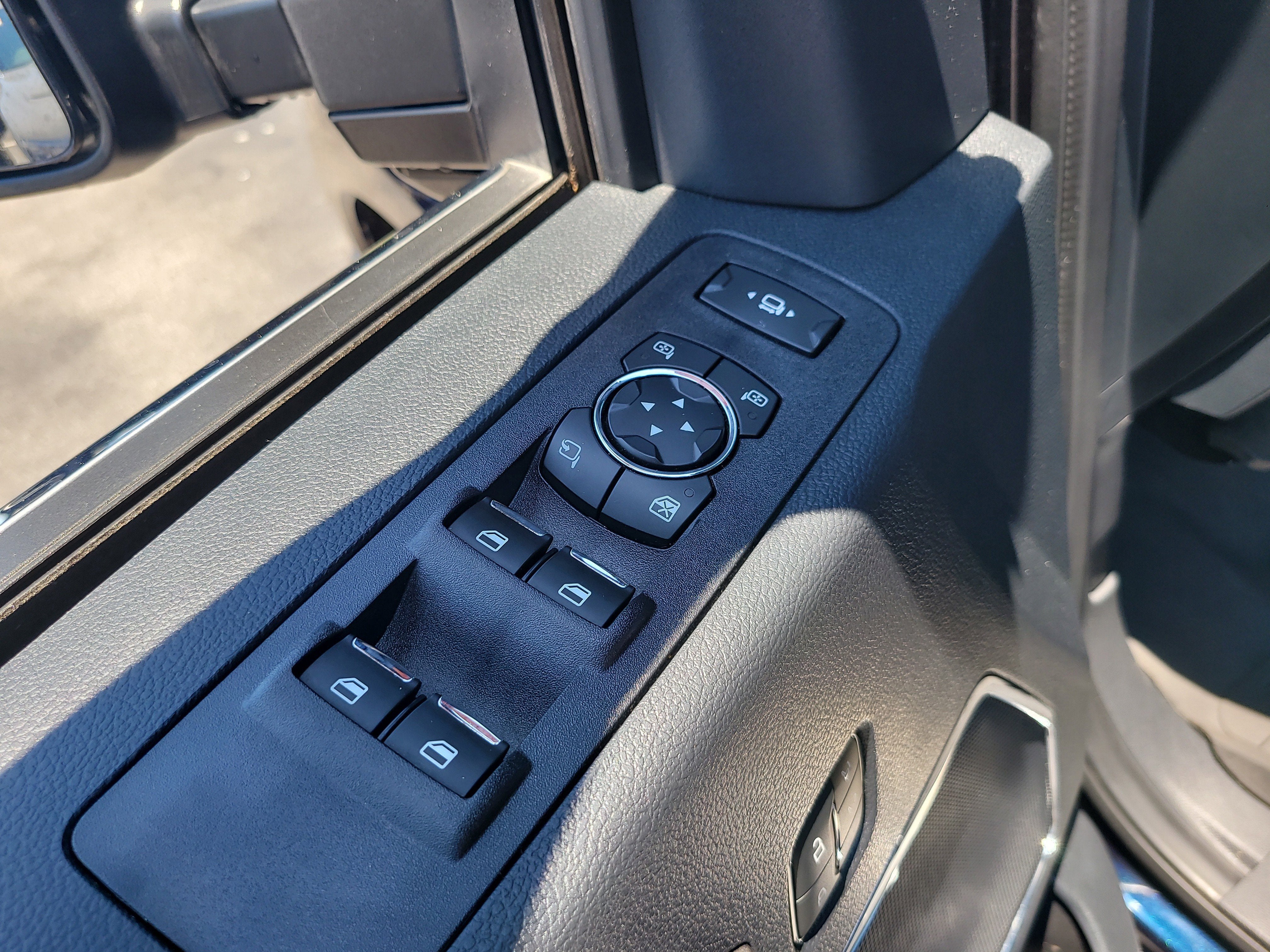 2022 Ford Super Duty F-350 SRW Platinum