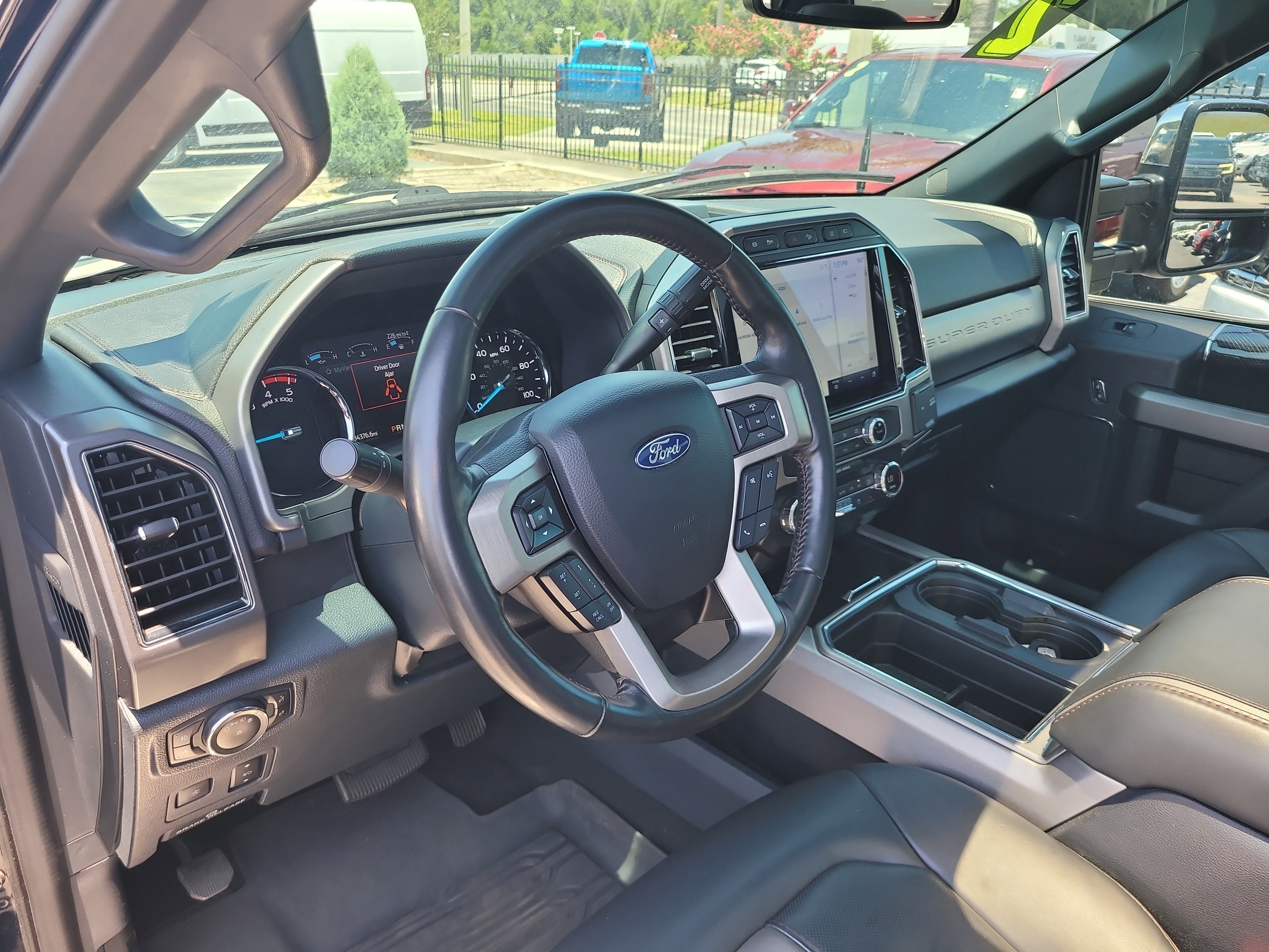 2022 Ford Super Duty F-350 SRW Platinum