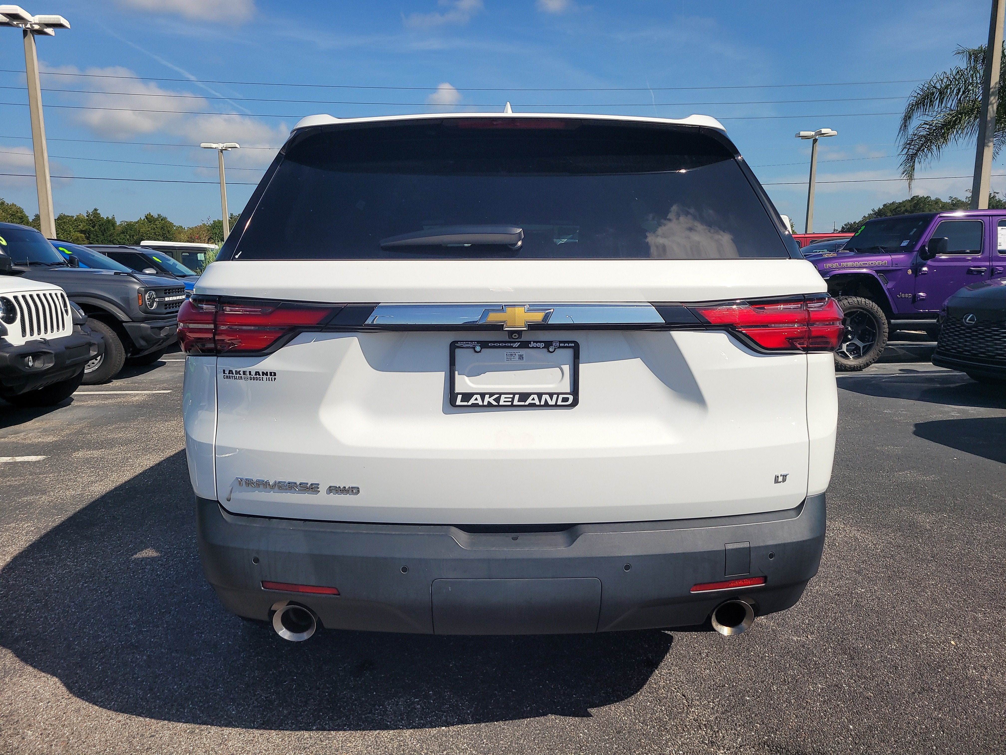 2023 Chevrolet Traverse LT Cloth