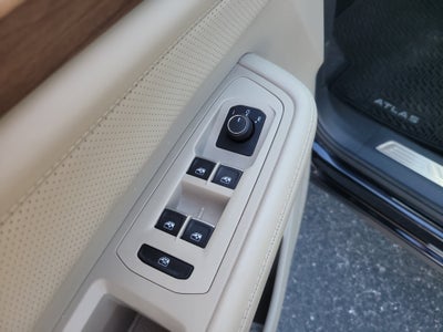 2024 Volkswagen Atlas 2.0T SE with Technology