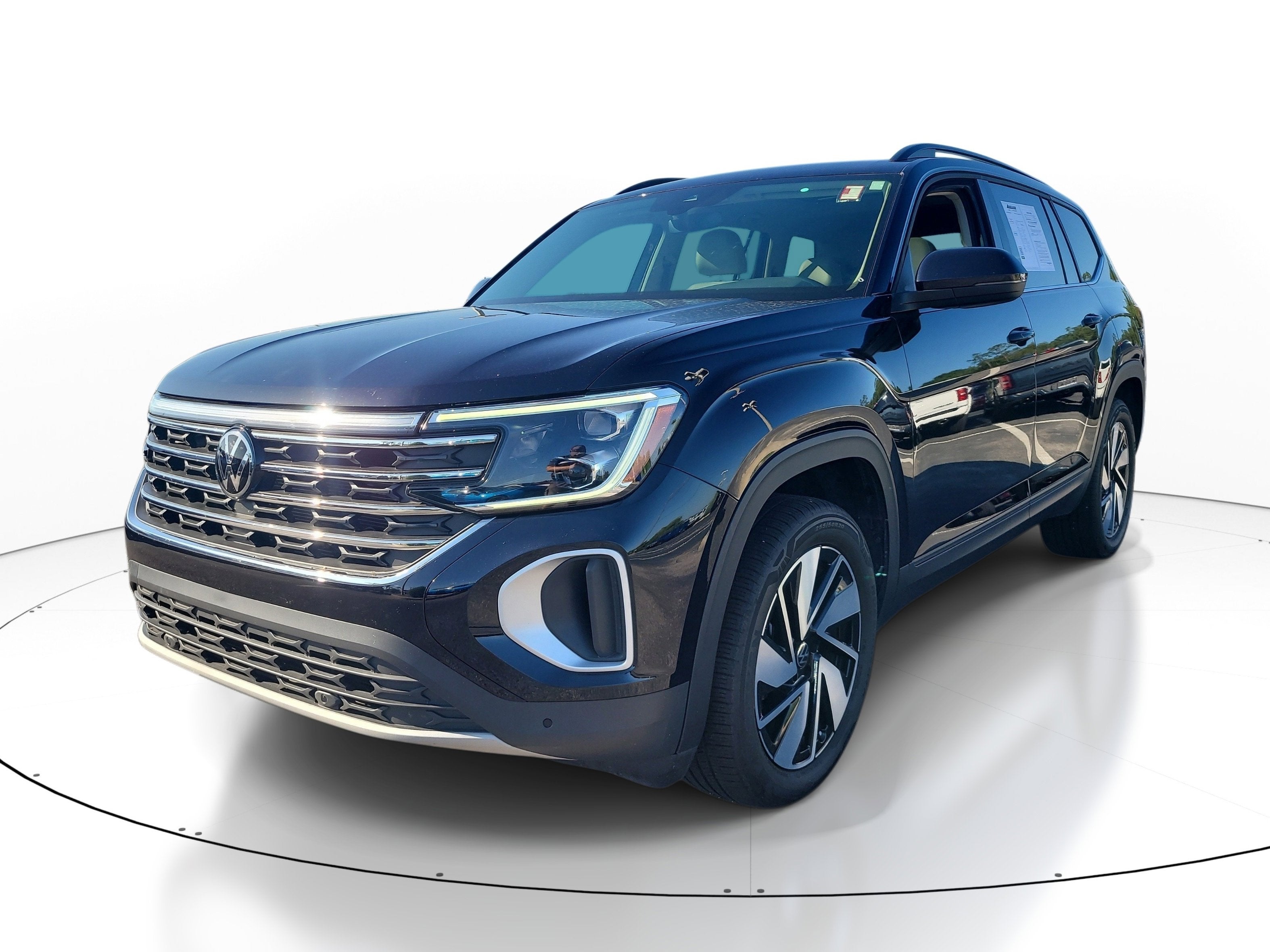 2024 Volkswagen Atlas 2.0T SE with Technology