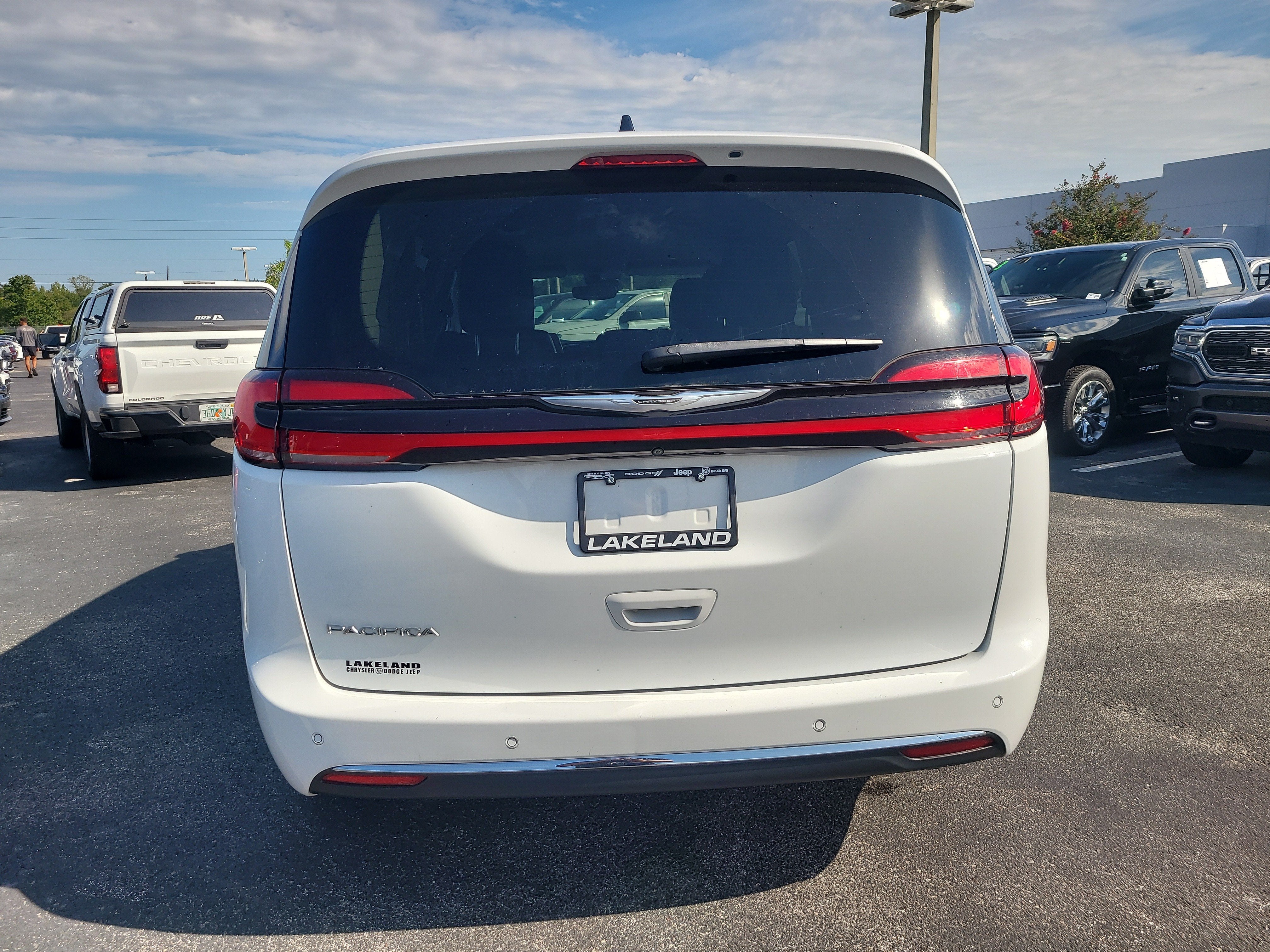 2023 Chrysler Pacifica Touring L