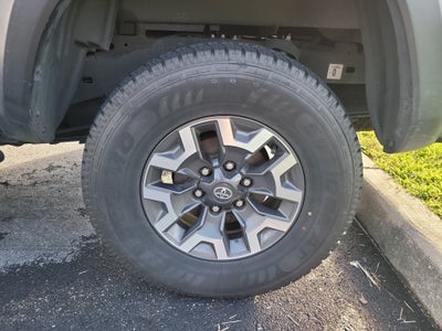 2022 Toyota Tacoma 2WD SR5