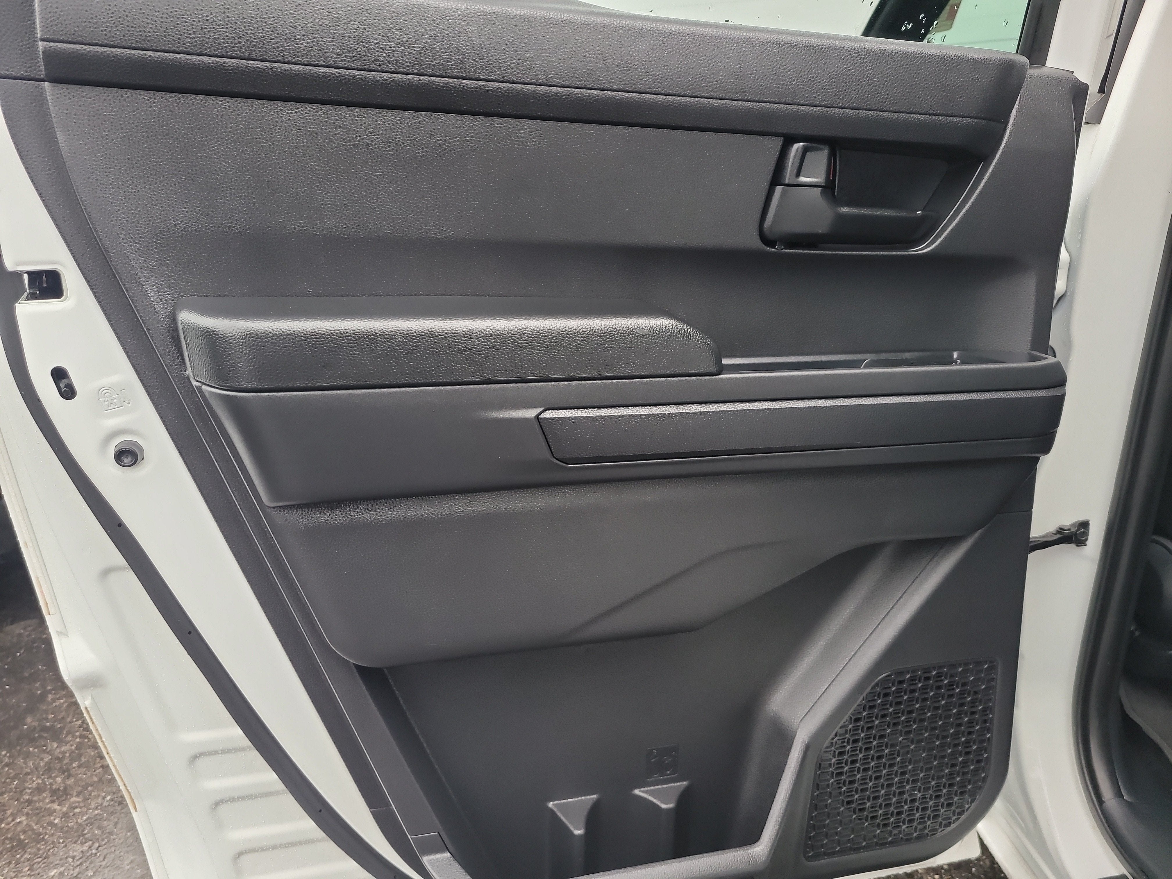 2025 Toyota Tacoma 2WD SR5
