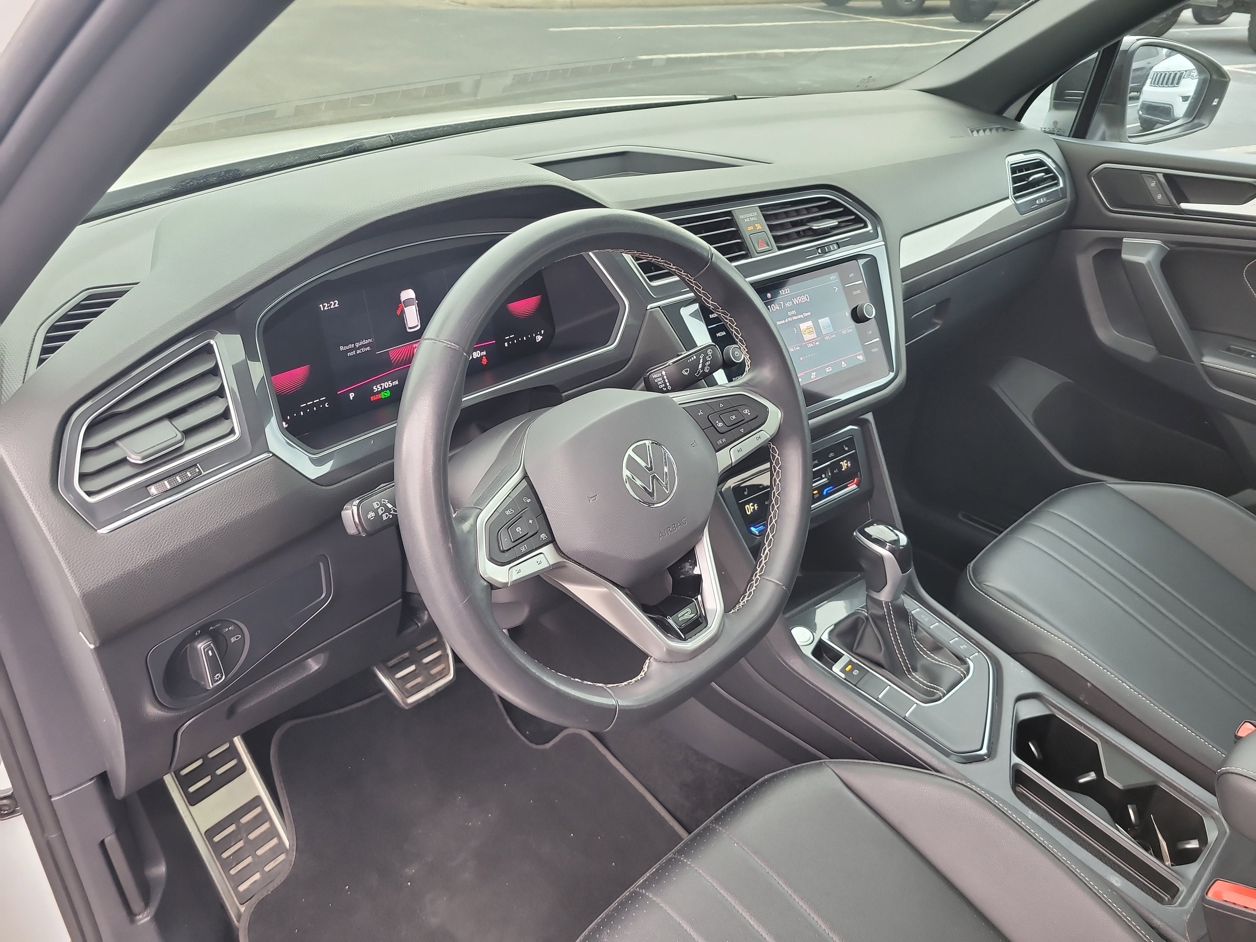 2023 Volkswagen Tiguan SE R-Line Black