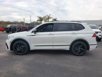 2023 Volkswagen Tiguan SE R-Line Black