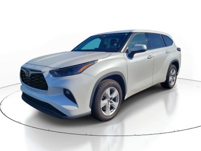 2022 Toyota Highlander LE
