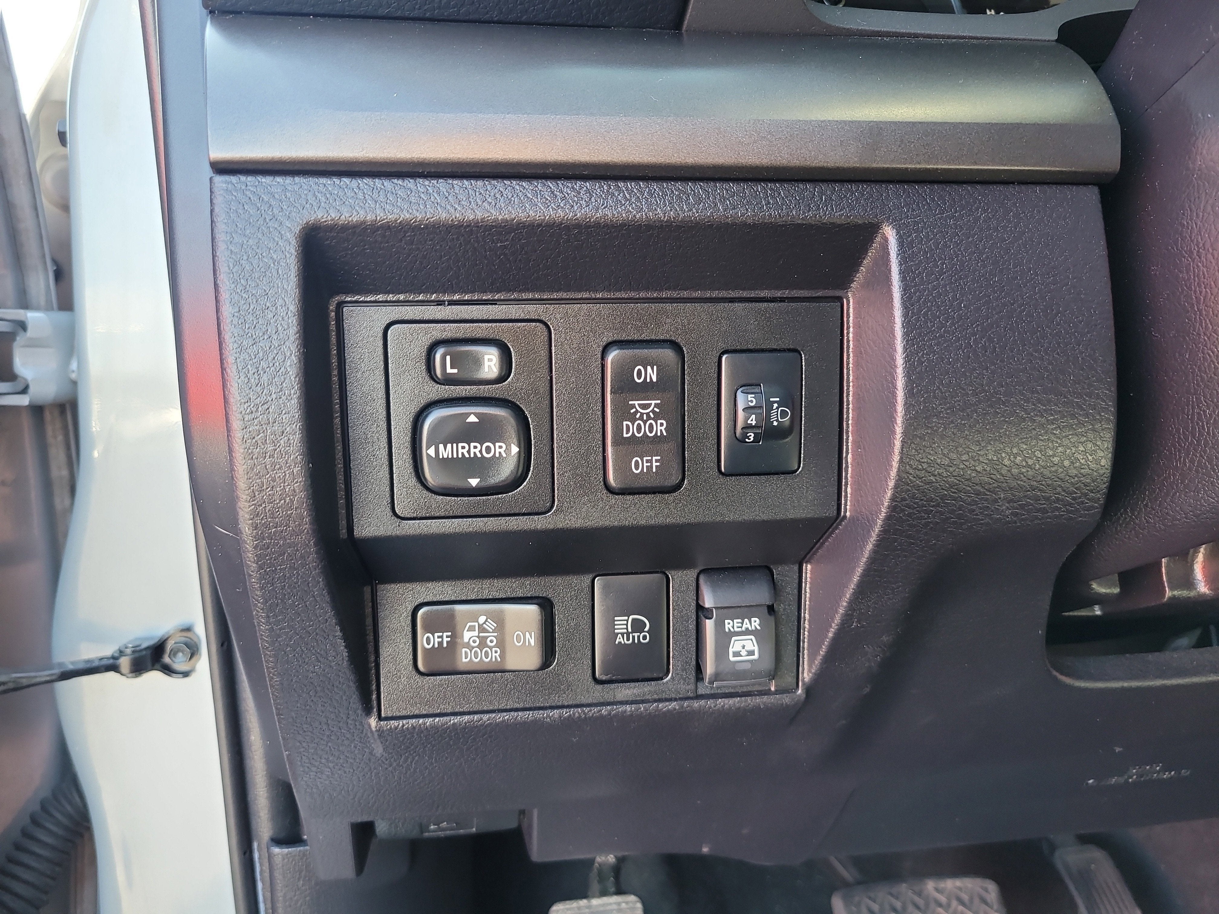 2021 Toyota Tundra 2WD SR5